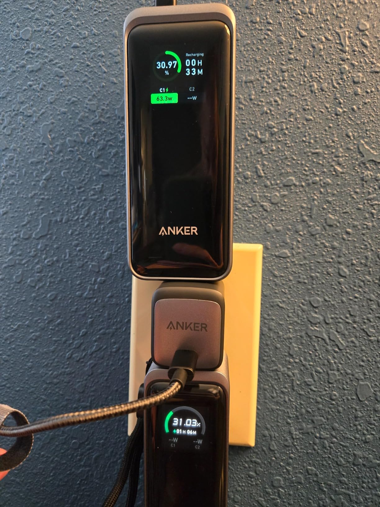 Anker Prime Power Bank, 9,600mAh 65W, Built-in AC Plug customer photo 2