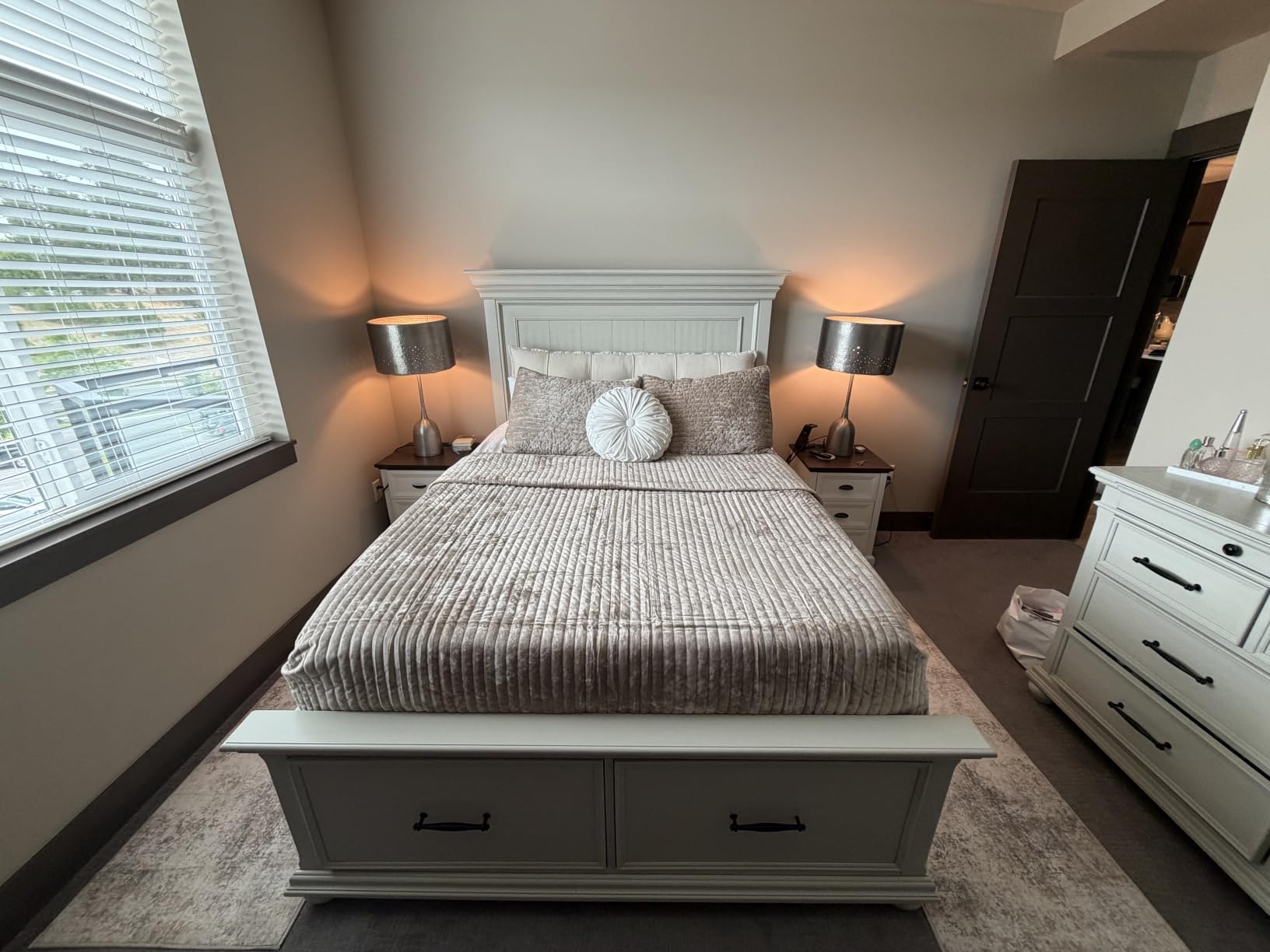EverGrace Stripe Channel Luxury Velvet Quilt Set King Size, Mocha Brown | Ultra Soft Velvet Bedding Set, Lightweight Comforter, Oversized Bedspread Coverlet for All Season, with 2 Matching Shams customer photo 1