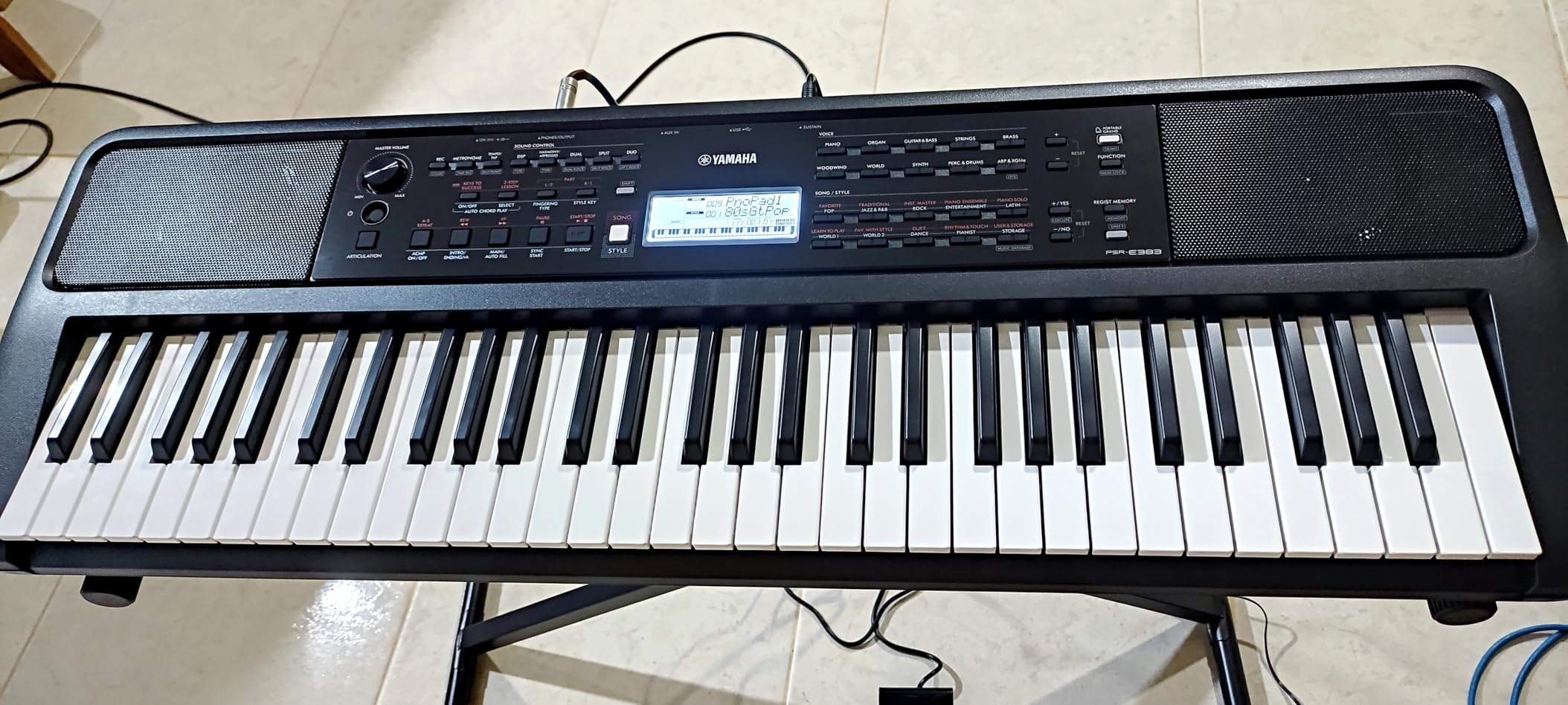 Yamaha 61 Touch Sensitive Keys Portable Keyboard for Beginners with Music Rest, Power Adapter PSR-E383 customer photo 2