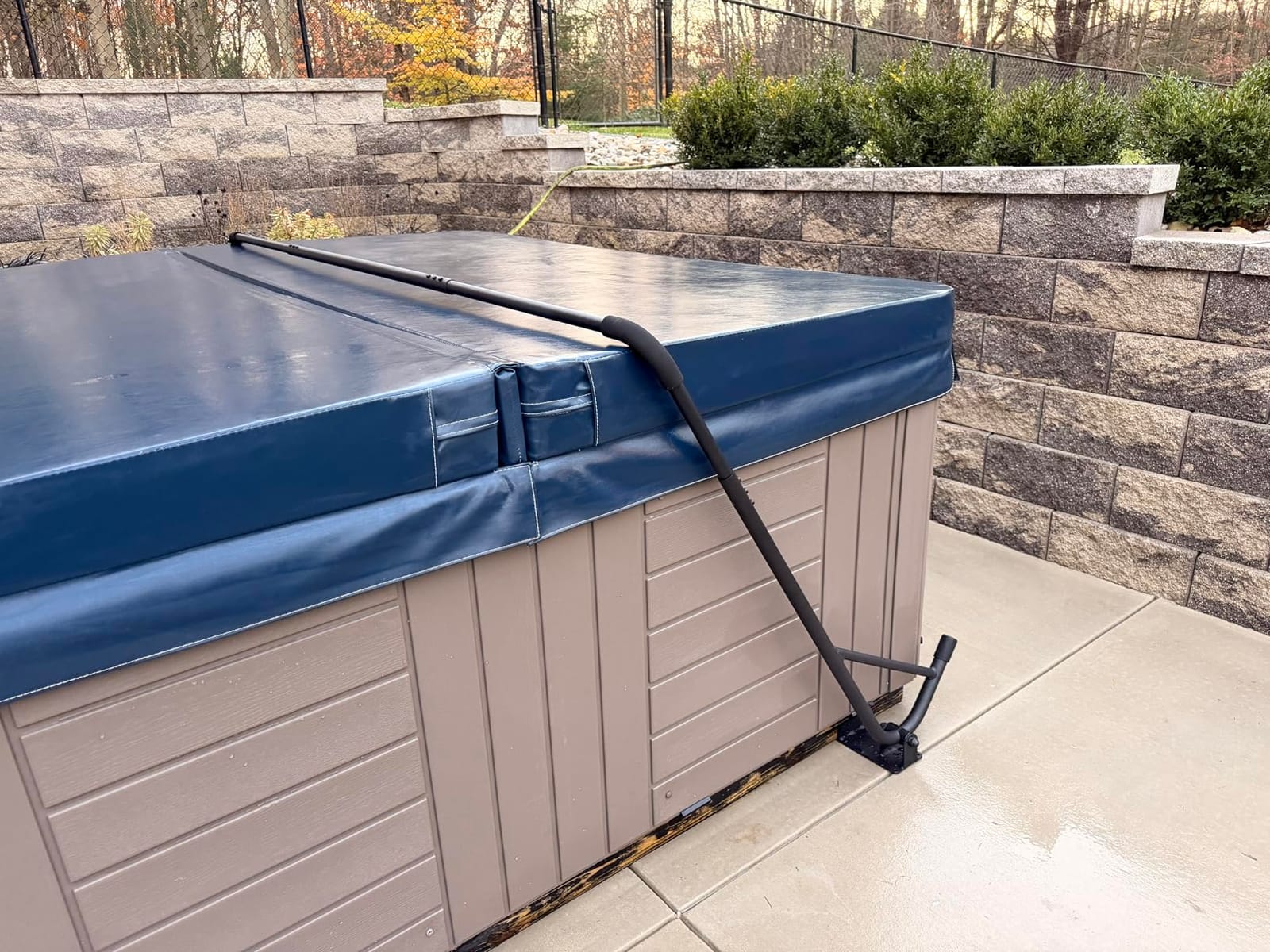 VEVOR Hot Tub Cover Lift, Spa Cover Lift, Height 31.5