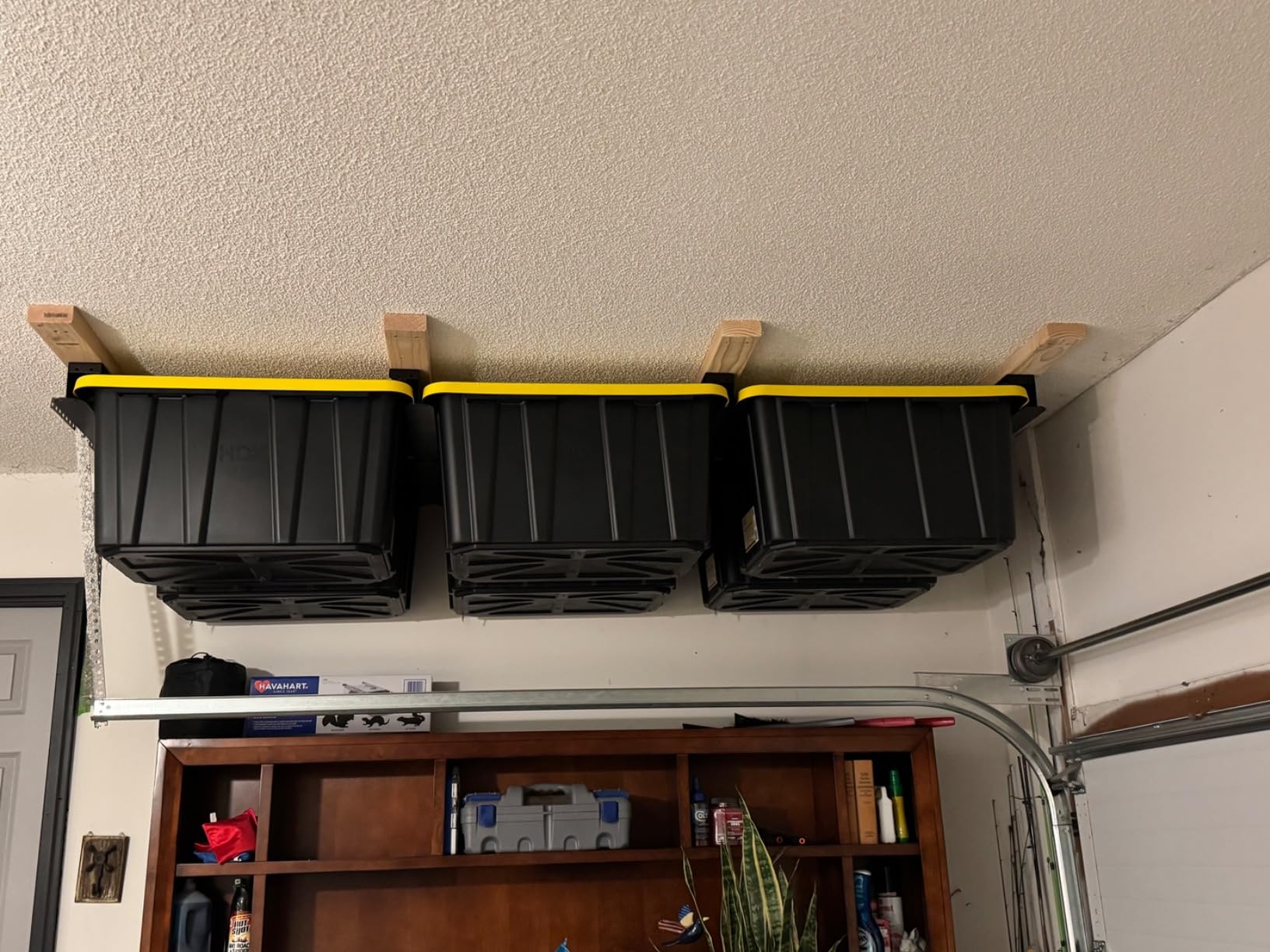 USA Based Overhead Garage Storage Rack, Connectable Heavy Duty Metal Ceiling Rails Garage Storage Organization Shelving System, Hanging Racks Tote Containers, Supports Up To 6 Bins, 4 Sets Black customer photo 2