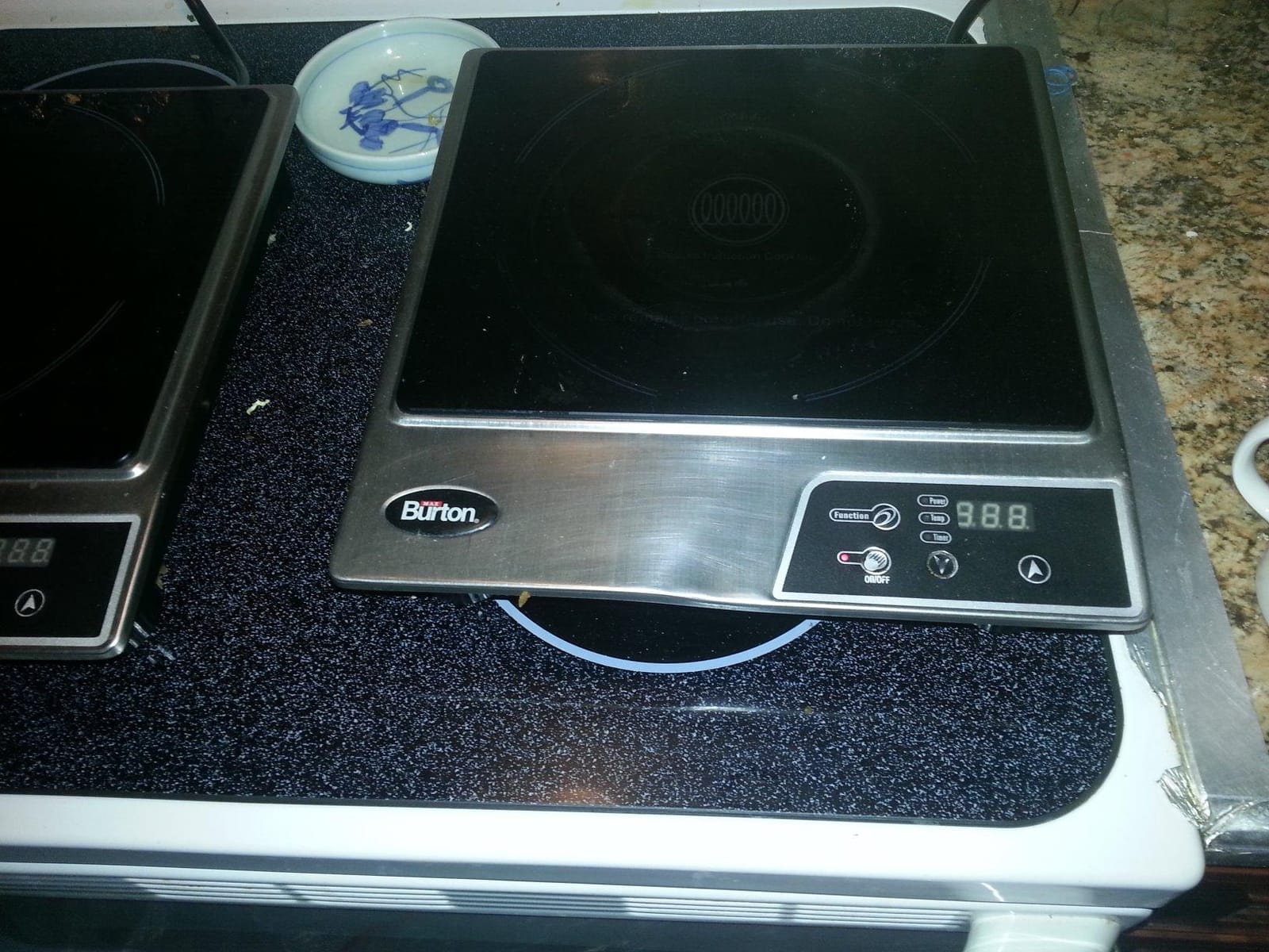 Empava Flex Induction Cooktop 2 Burner, Horz. Countertop/Drop-in, Plug in customer photo 1