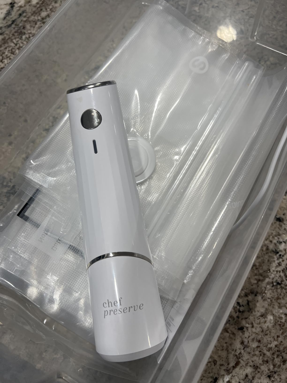 Chef Preserve Compact Vacuum Sealer for Food (Vacuum Sealer Machine + 30 Reusable Vacuum Bags) Powerful Handheld Vacuum Sealer Machine, Seal Meal Saver, Portable Food Sealer customer photo 1