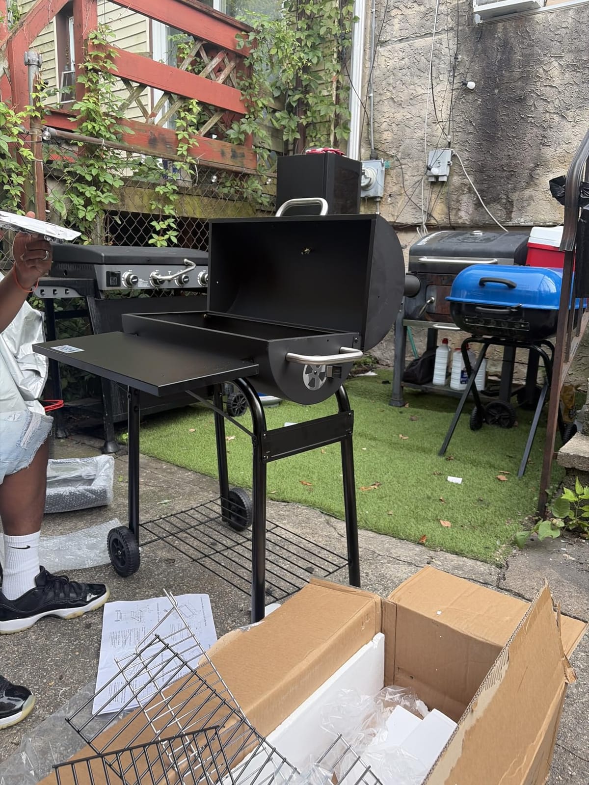 Charcoal Grill Offset Smoker: Charcoal Barbecue Grills | with Spacious Cooking Area , Barrel BBQ Grill and Smokers Combo for Outdoor Patio Backyard Camping and Parties customer photo 1
