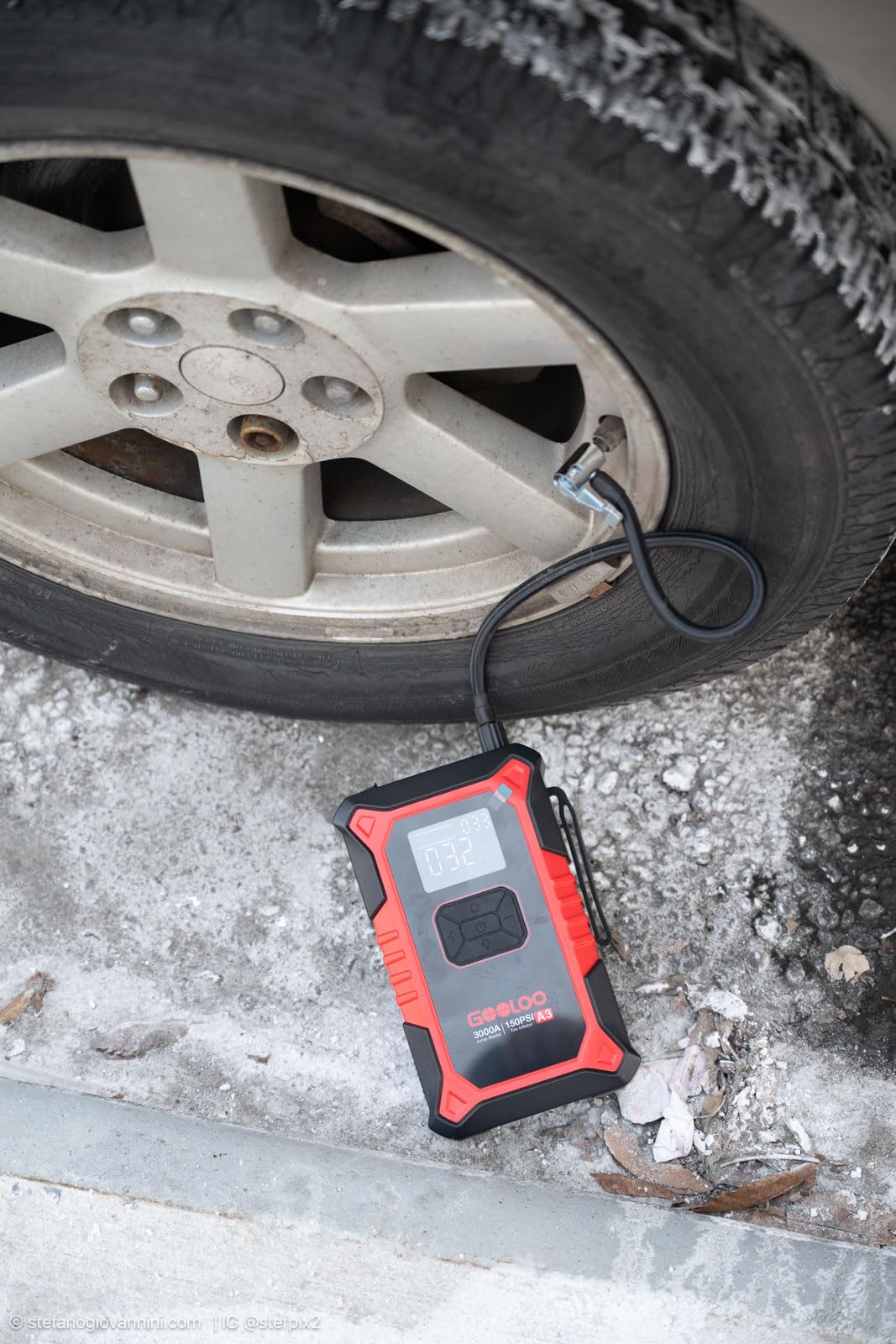 GOOLOO A3 12V 3000A Portable Jump Starter with Air Compressor customer photo 2