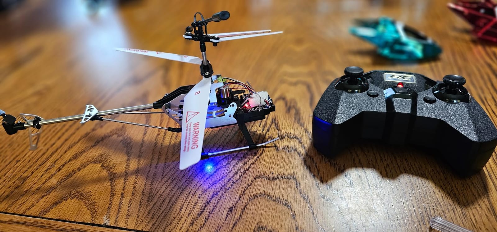 XIKOTEC Remote Control Helicopter, RC Helicopter Toy for Kids (Blue) customer photo 1