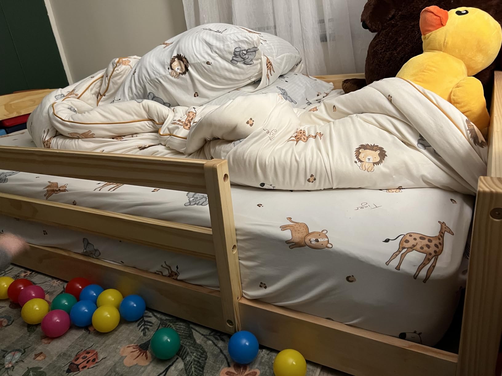 Twin Floor Bed with Safety Guardrails, 2 Openings and 14 supportive slats | Montessori-inspired toddler floor bed customer photo 2