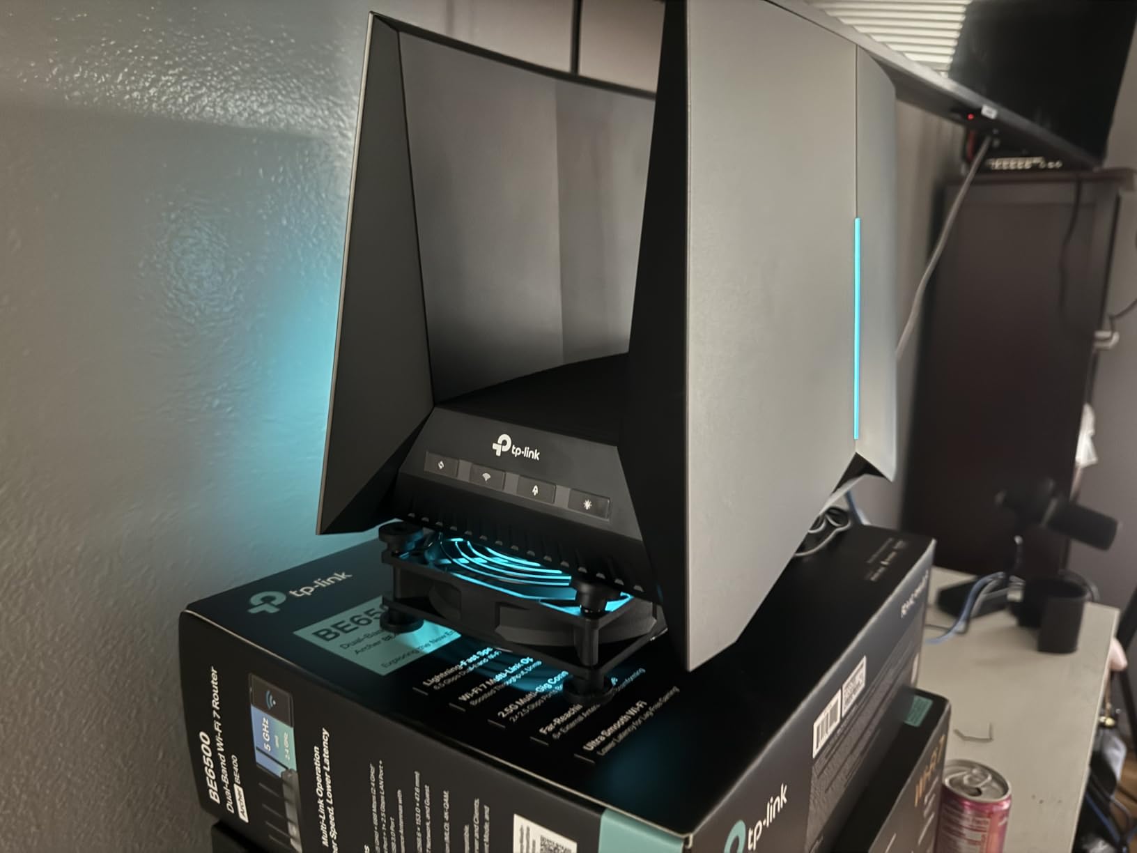 TP-Link Tri-Band BE19000 Wi-Fi 7 Gaming Router (Archer GE800) customer photo 2