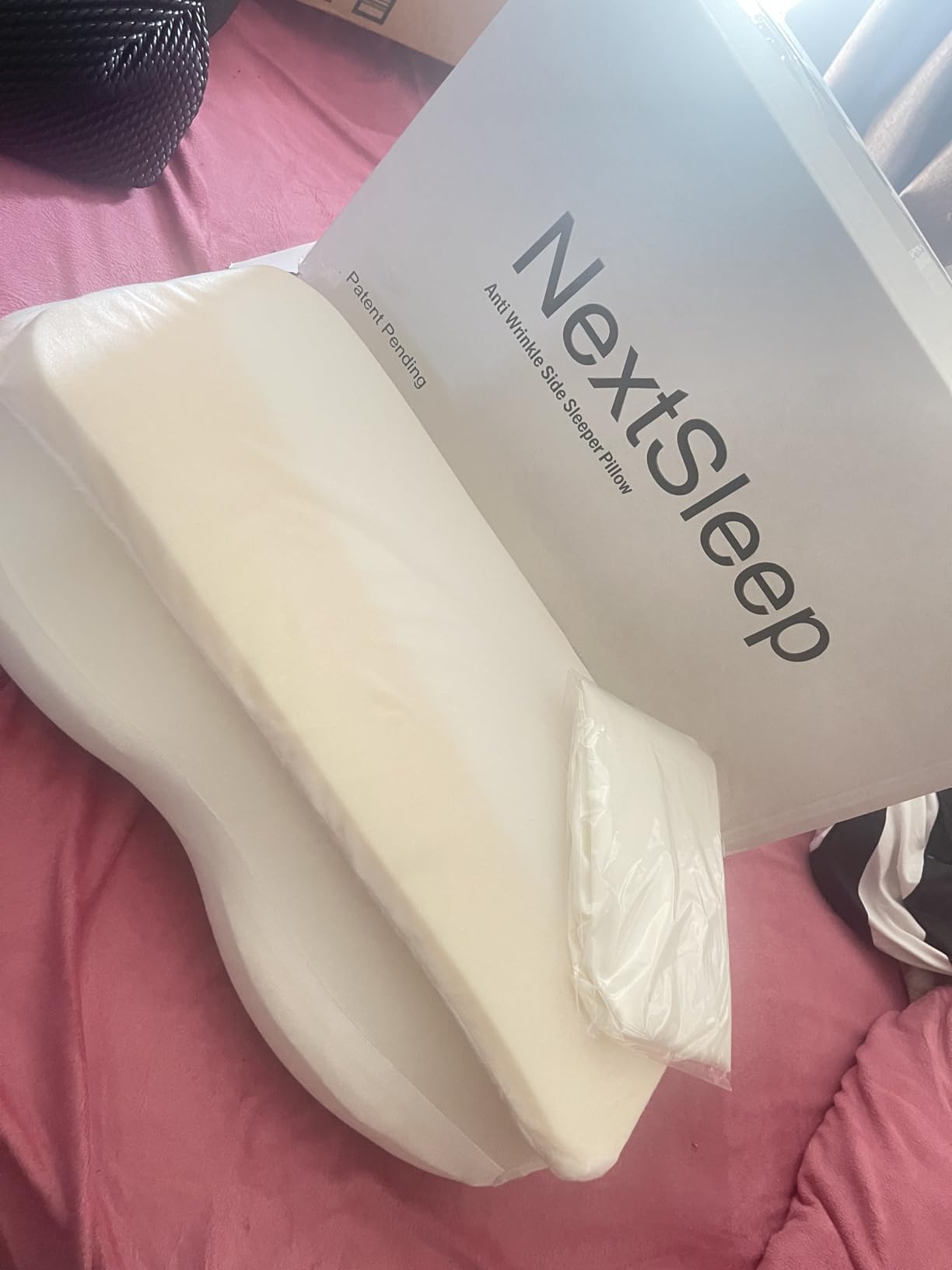 The Anti-Wrinkle Side Sleeper Pillow, Anti-Aging Beauty Pillow | Prevent and Stop Sleep Wrinkles, Additional Satin Case Included, 100 Night Sleep Trial, CertiPUR-US customer photo 2