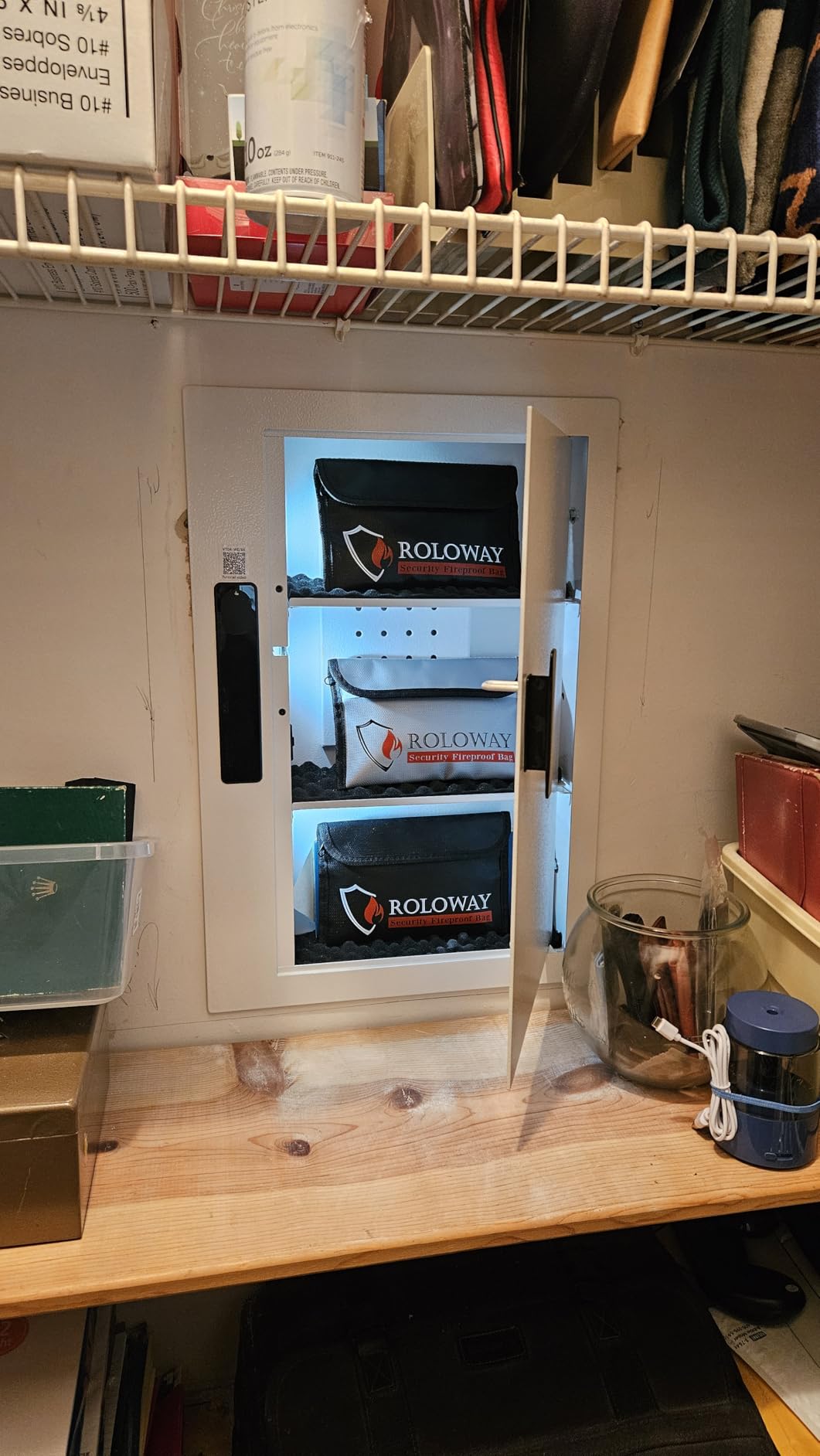 Grimtron Electronic Wall Safe Between 16