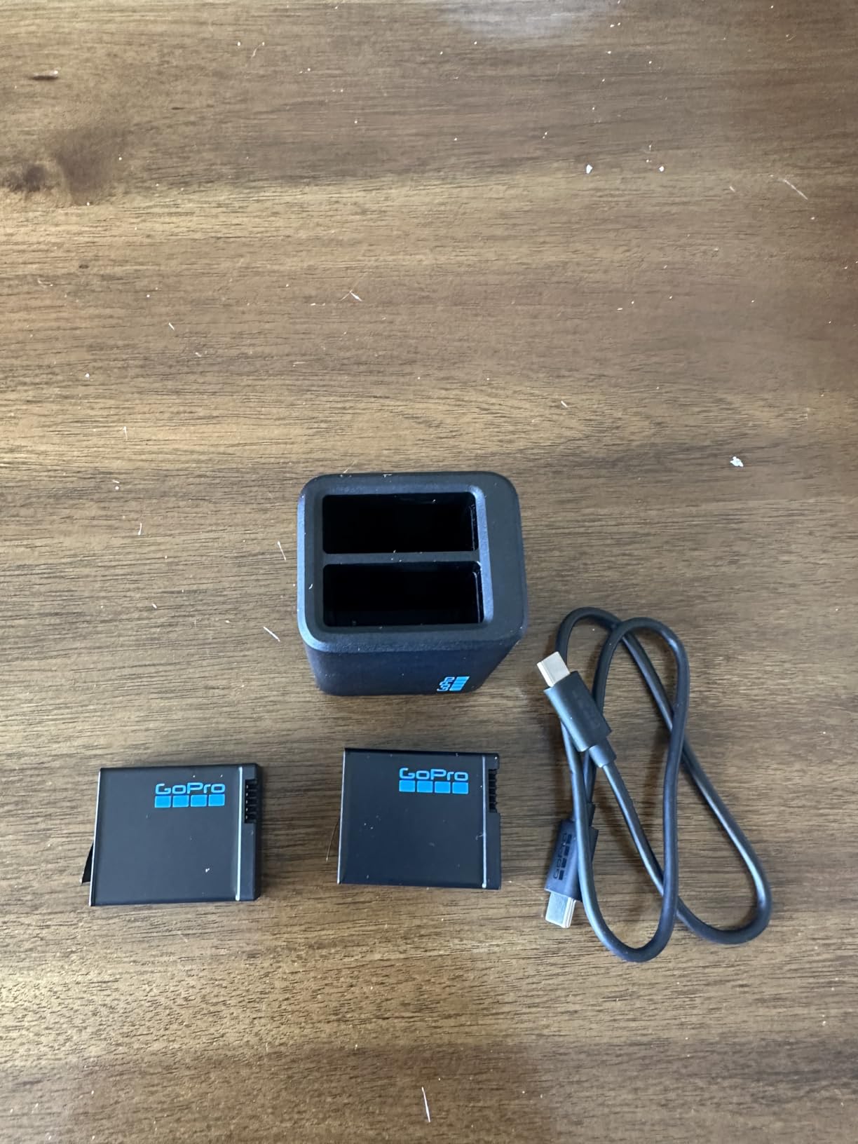 GoPro Dual Battery Charger + 2 Enduro Batteries for HERO13 Black customer photo 2