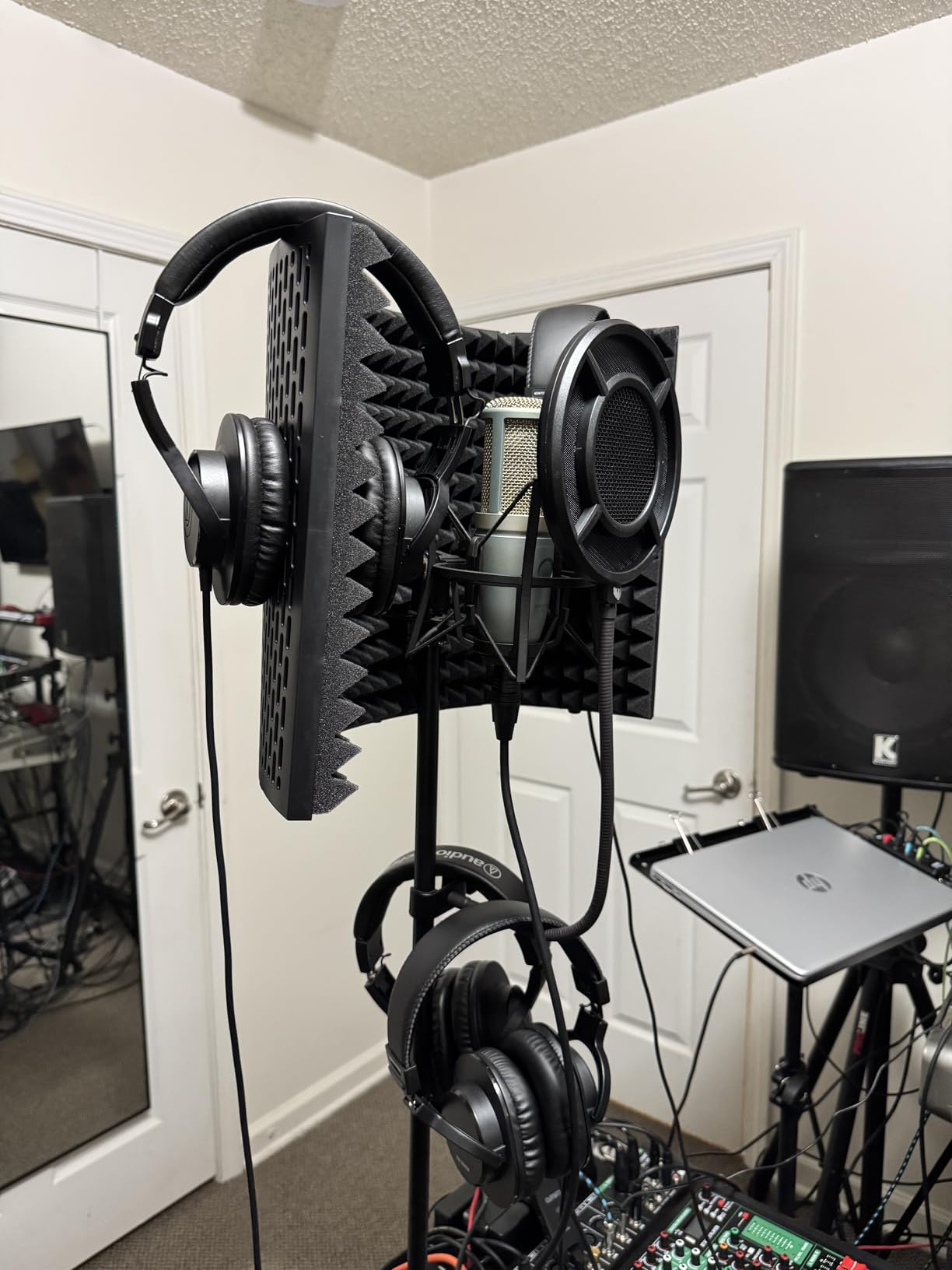 Audio-Technica ATH-M20x Professional Studio Monitor Headphones, White customer photo 2