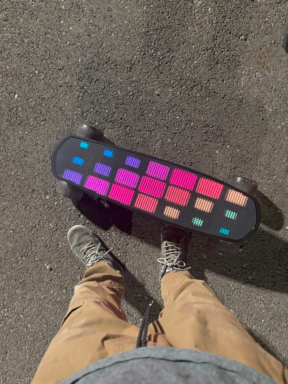 UDITER(S3/Pixel/Mini) Electric Skateboard, Full-Screen Deck & Swap-Battery | 24/12 Miles Max Range, Dual 600W Hub-Motors with 4 modes, 105*65mm PU Wheels, Smooth Braking, 330lb Max Load, UL-Certified customer photo 2
