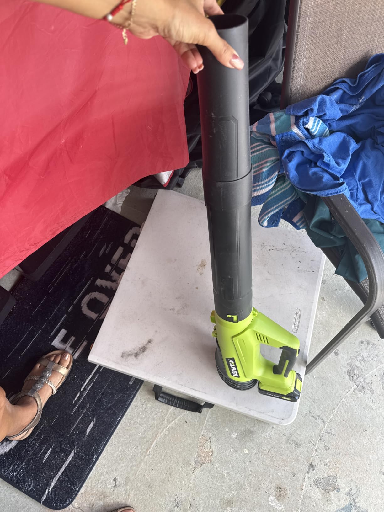 Leaf Blower, Electric Leaf Blower Cordless with 2 Batteries and Charger, 2 Speed Mode, Lightweight Cordless Leaf Blowers for Lawn Care, Blowing Leaves, Patio Cleaning and Dust, Green customer photo 1
