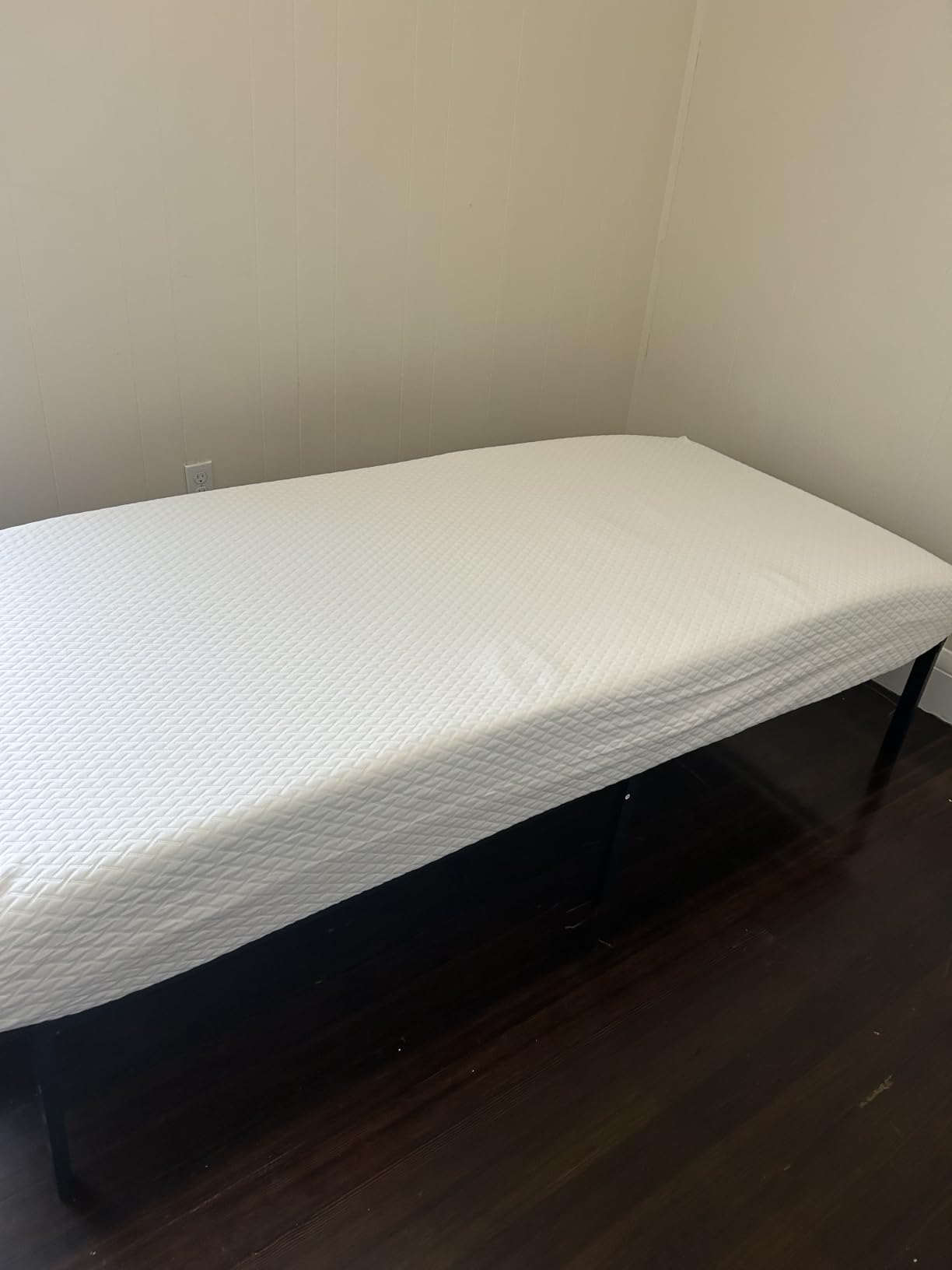 EGOHOME 8 Inch Twin Mattress, Memory Foam Mattress with Cooling Green Tea Gel, Relieve Pressure with Medium Firm Support, CertiPUR-US Certified, 75''L x 38''W, White | Bed Mattress in A Box, Cooling Green Tea Gel, Pressure Relief, CertiPUR-US Certified, Fiberglass Free, 75''L x 38''W, White customer photo 2