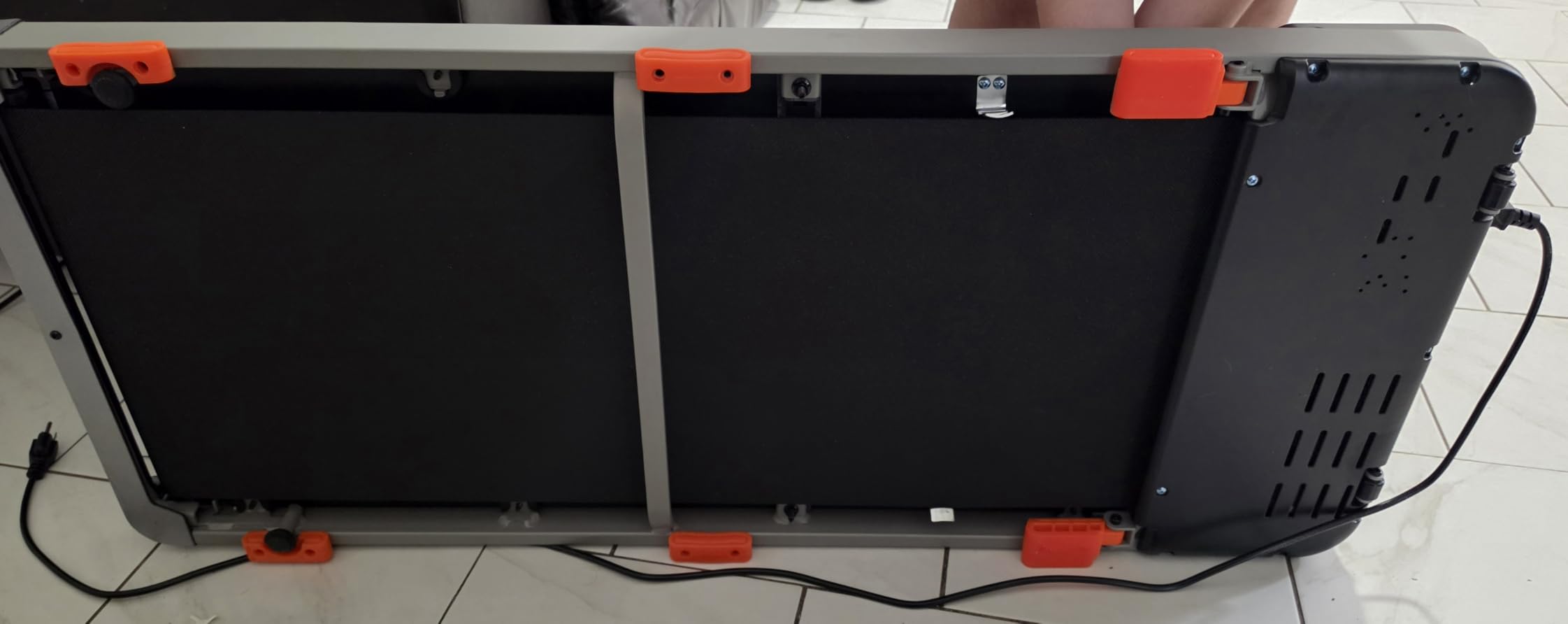 TREAFLOW Walking Pad with Incline, Under Desk Treadmills for Home customer photo 1