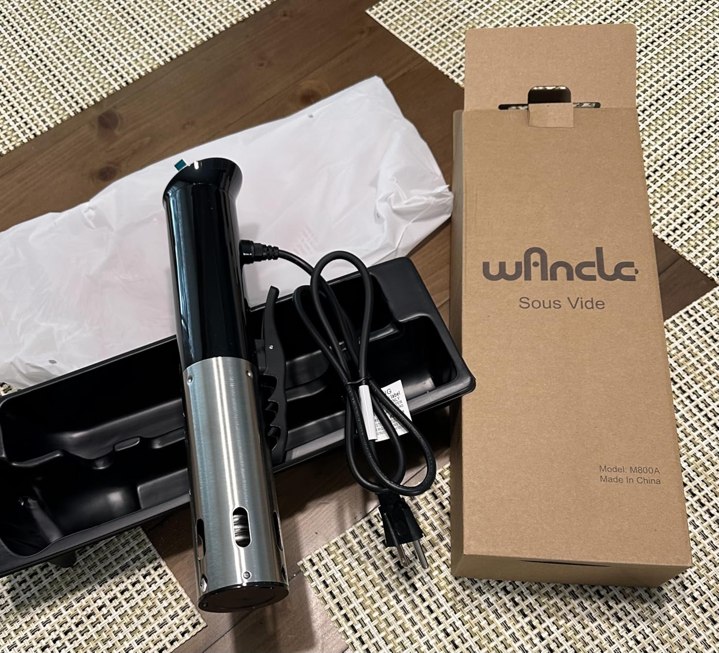 Sous Vide, Wancle 1100W Immersion Circulator, IPX7 Sous Vide Cooker, Small Space-Saving Design, Sous Vide Machines with Accurate Temperature Control, Black, 120V customer photo 1