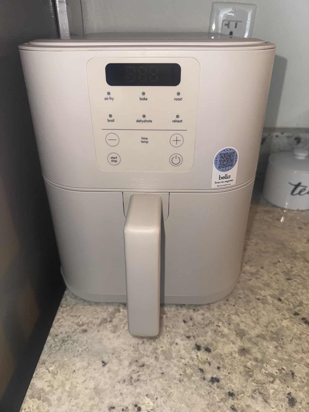 bella Fits-Anywhere 6qt Slim Air Fryer, Non-Toxic Coating, Oatmilk customer photo 1