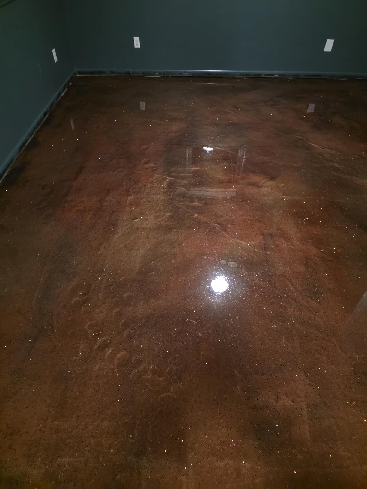 Epoxy Resin Coating 3 Gallon Kit - Clear- Standard Cure Speed - for Floors, Counter Tops, Garages & More -100% Solids -2 Components - Self Leveling, Chemical Resistant, Solvent-Free customer photo 2