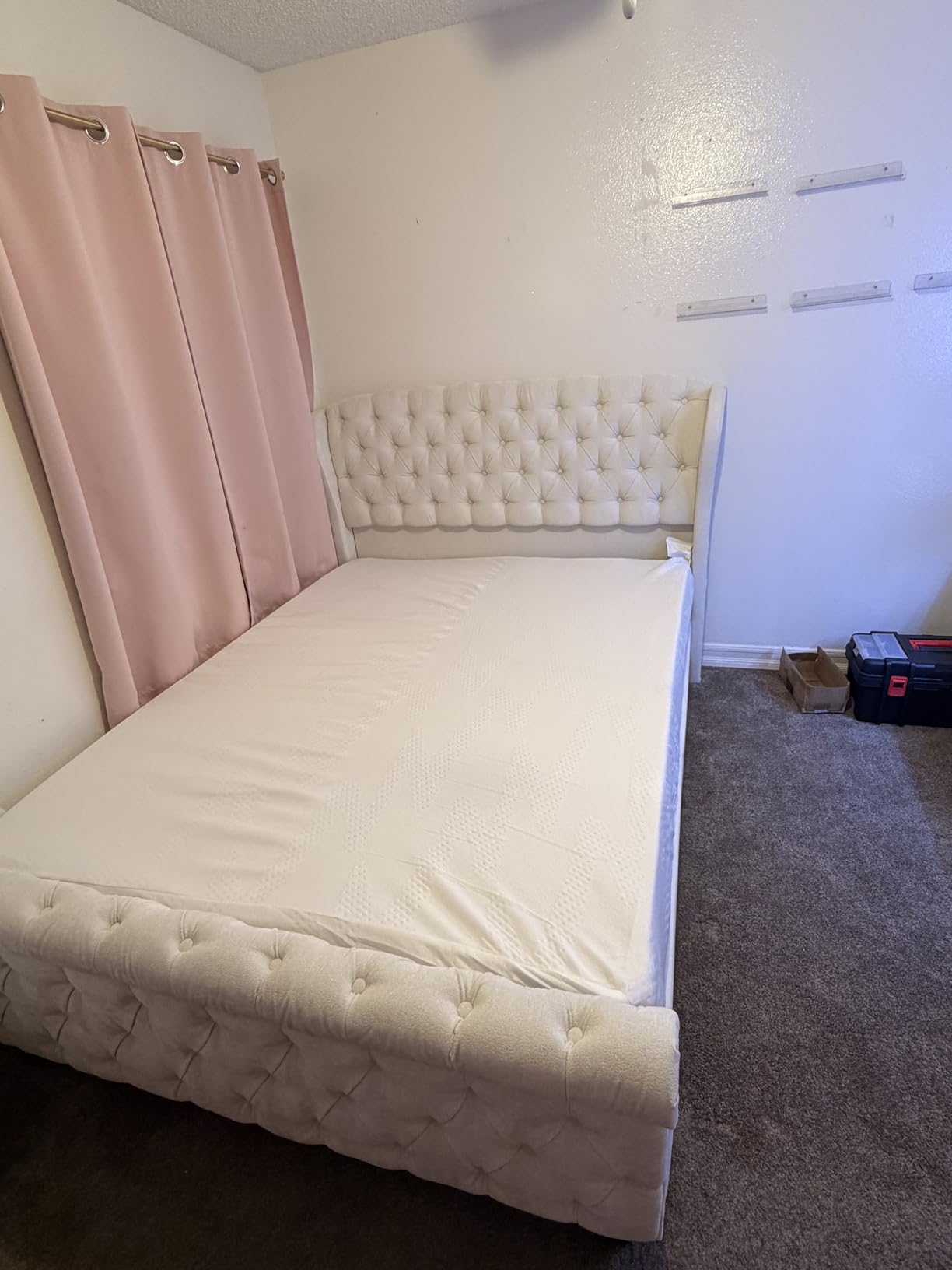 Novilla Queen Size Mattress, 14 Inch Gel Memory Foam Mattress for Cooling | Cooling Night Sleep & Pressure Relief & Motion Isolation, CertiPUR-US Certified customer photo 1