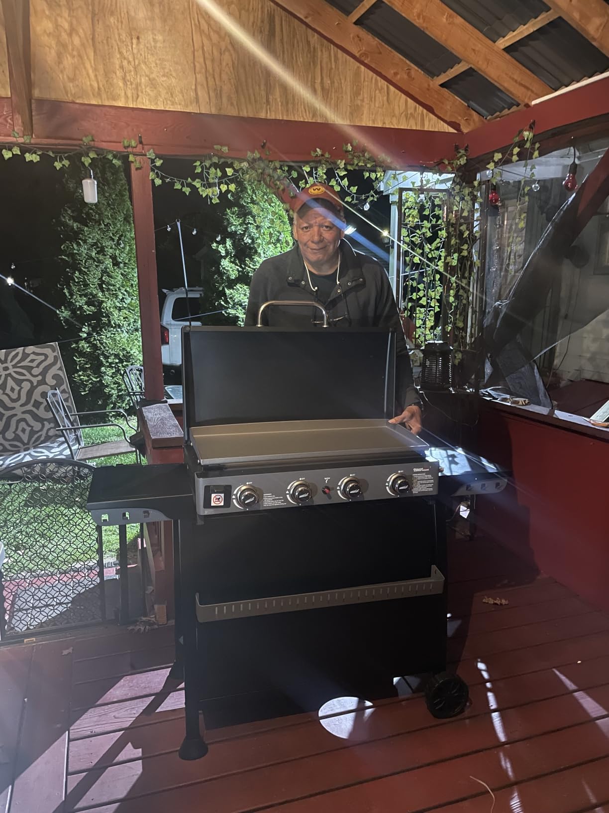 Royal Gourmet PD4001 4 Burner Propane Gas Griddle, Removable Standing Cart customer photo 1