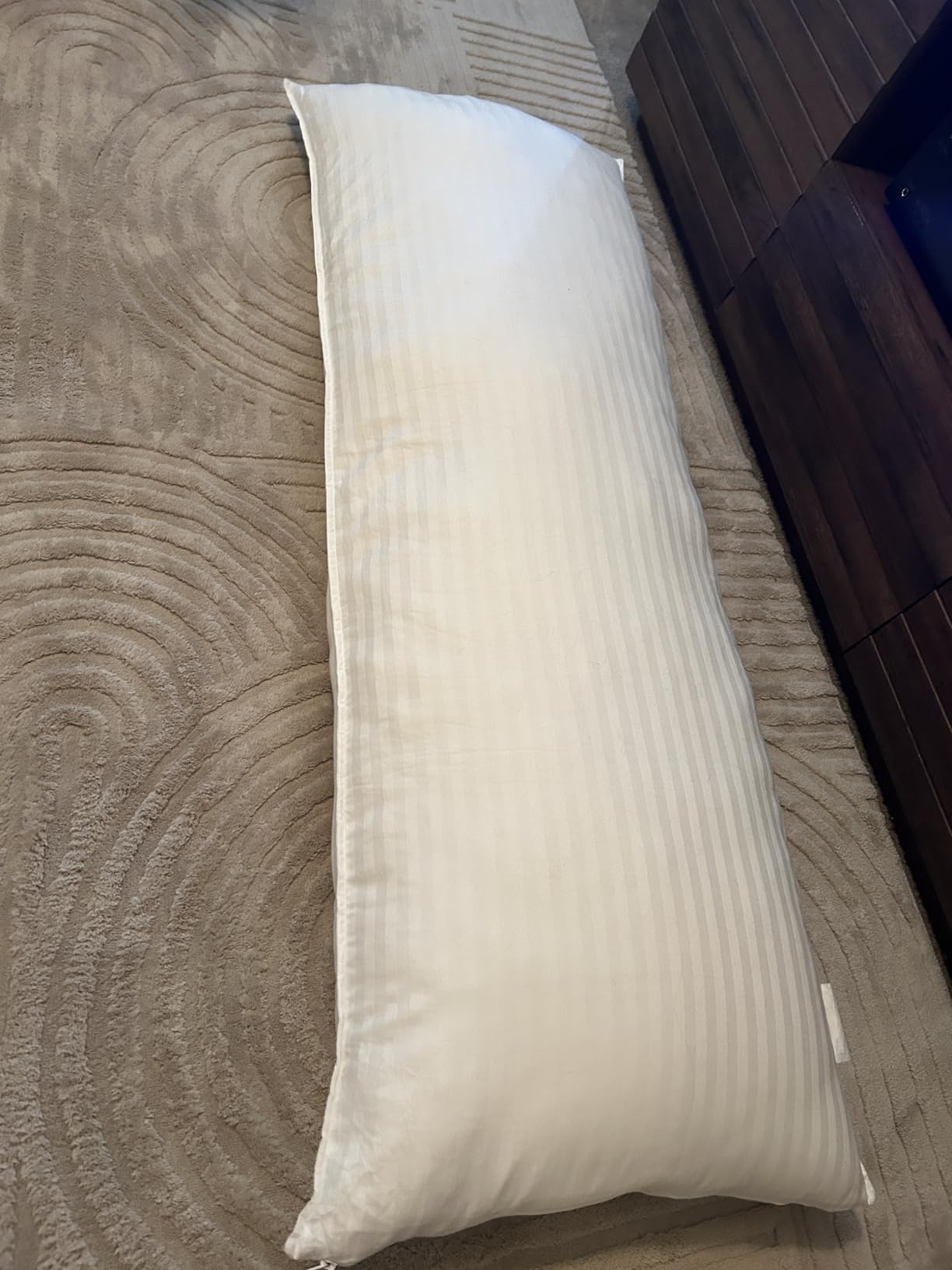 Beckham Hotel Collection Customizable Body Pillow with Soft Extra Fill - Cotton Shell & Soft Down Alternative Fill - 20x54 - Body Pillow Insert for Sleeping & Reading - Long Pillow For Side Sleepers customer photo 2