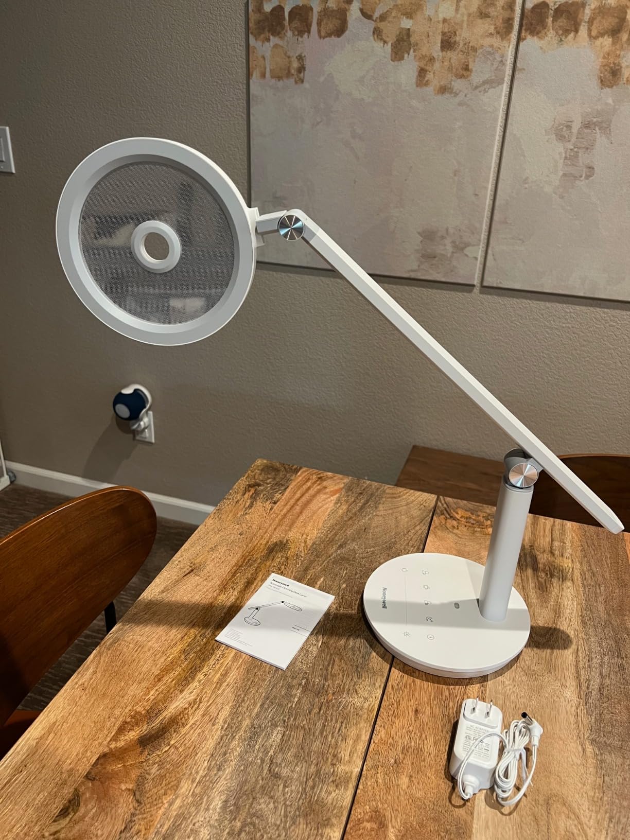 Honeywell H6 Desk Lamp for Home Office, Dimmable Reading Table Light, Black | Sunturalux CRI≥97, RG0 Low Blue Light, Flicker-Free, 800LM Dimmable with Timer for Webcam, Study, Office & Bedroom customer photo 1