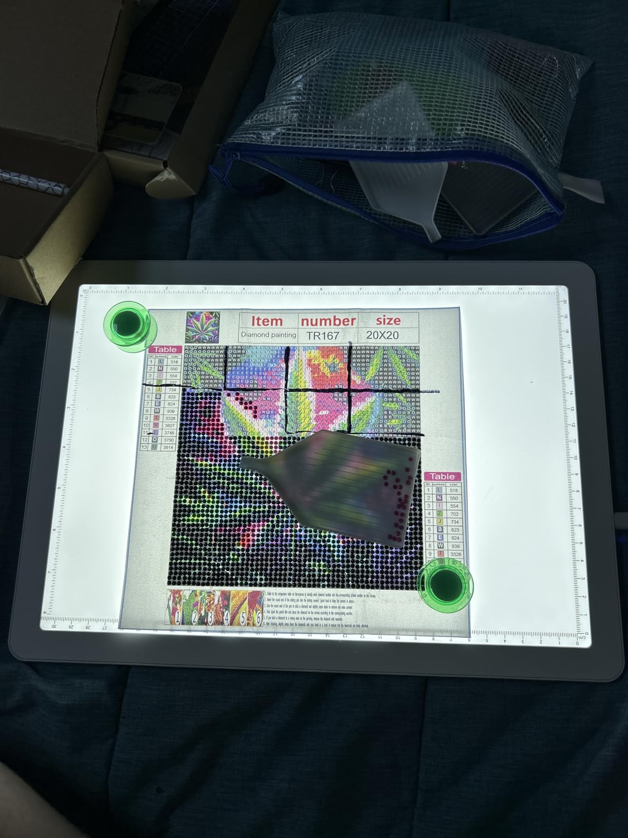 TOHETO A4 Light Board for Diamond Painting, Super Bright Magnetic Light Pad with Side Buttons, Lightbox for Tracing and Drawing, Corded Light Table for Sketching, Animation, Weeding Vinyl (White) customer photo 1