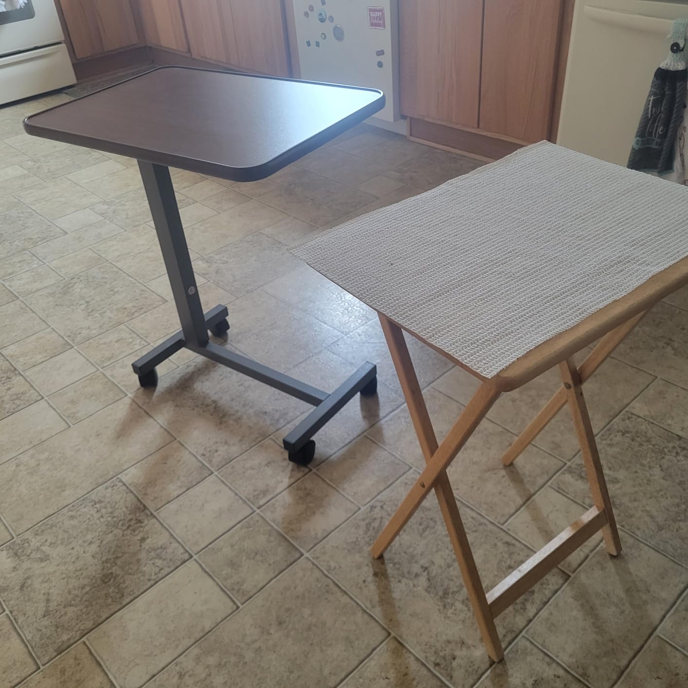 WOTURE Pneumatic Adjustable Overbed Bedside Table with Wheels - Hospital & Home Use, Medical Bed Table, Mobile Standing Desk, Rolling Laptop Cart, Non Tilt Surface(23.6 L x 15.7 W, Walnut) customer photo 2