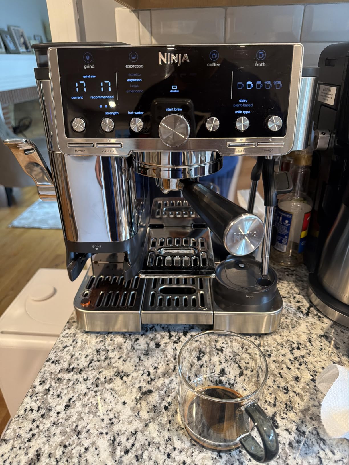 Ninja Luxe Café Pro Series, Espresso, Cold Brew, Hot Water, ES701 | Drip Coffee, Integrated Tamper, Built-in Grinder, Hands-Free Frother for Cappuccinos, Lattes, Americanos, Dairy or Non-Dairy customer photo 1