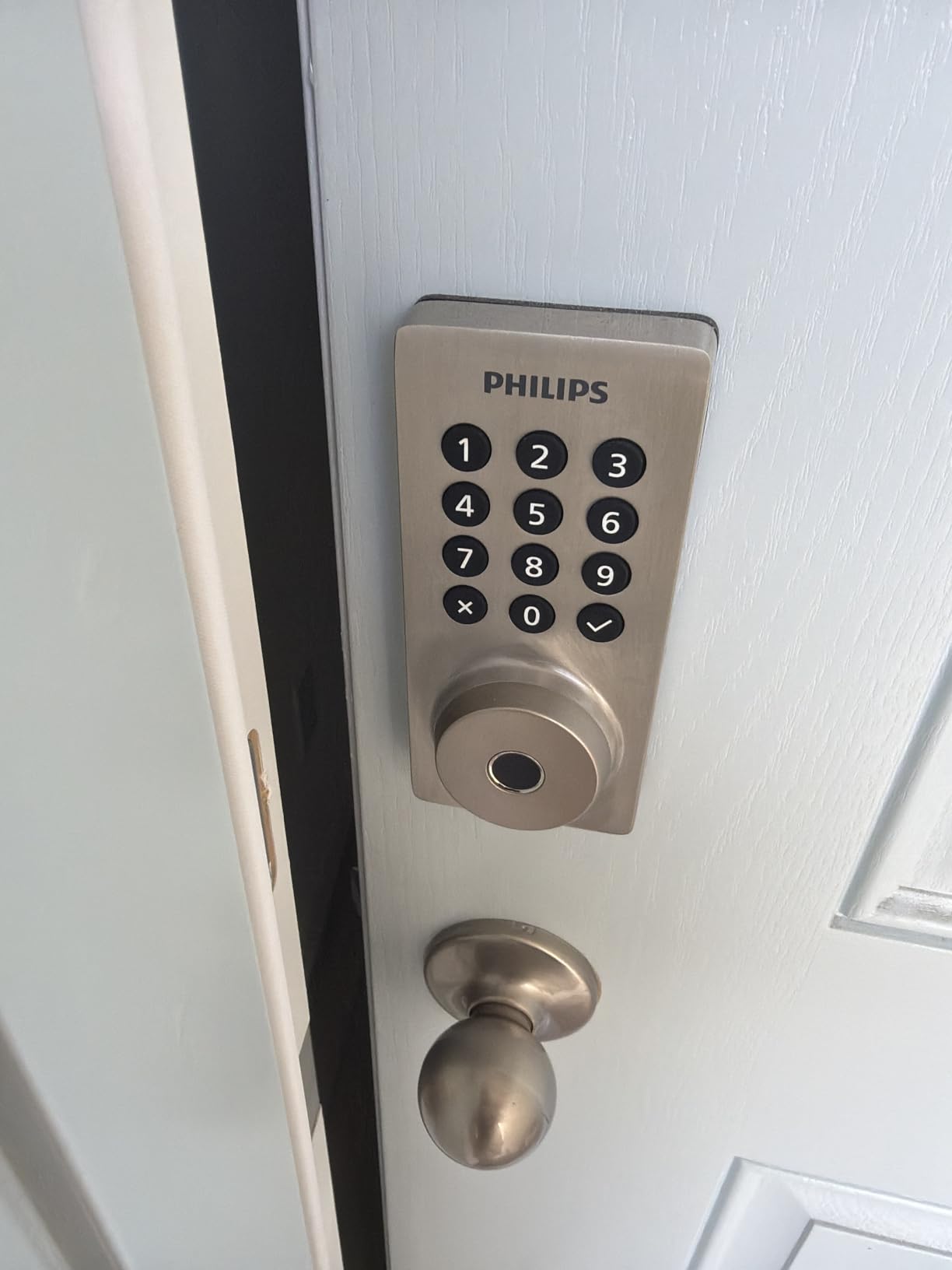Philips Wi-Fi Smart Deadbolt Lock, Keyless Entry Door Locks for Front Door customer photo 1