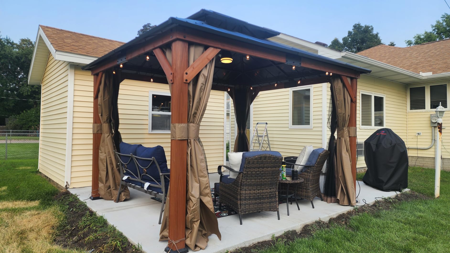 Modern Shade Permanent Wood Gazebo 10x10 with Galvanized Steel Roof customer photo 1