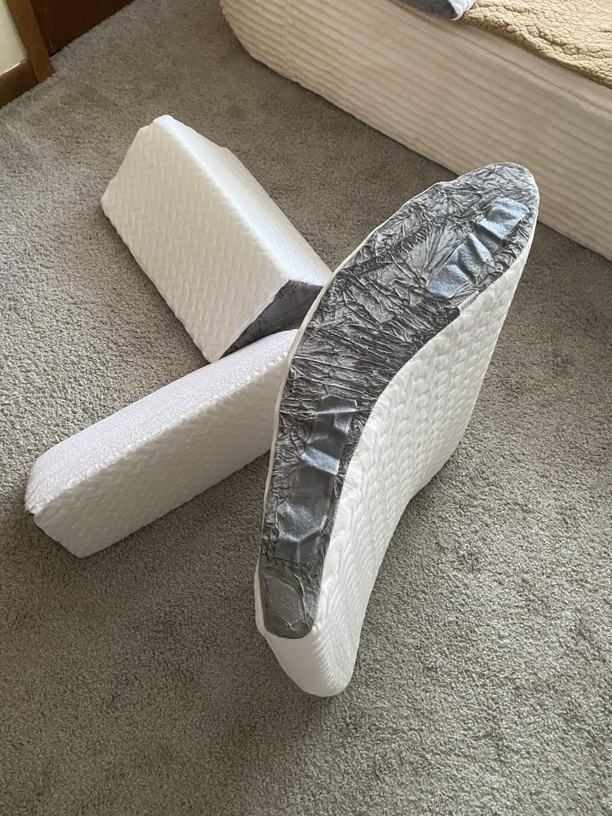 4PCS Orthopedic Bed Wedge Pillow Set for Sleeping, Post Surgery Foam Support Pillows for Back, Neck and Leg Pain Relief, Adjustable Triangle Pillow - Acid Reflux, GERD & Snoring Recovery, White Grey customer photo 2