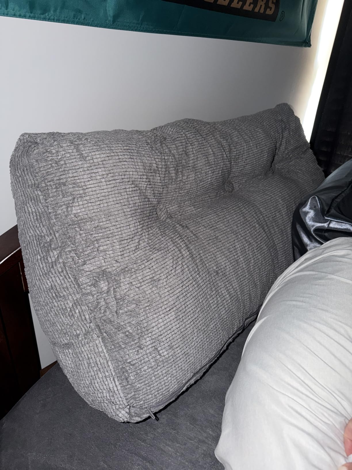 IASEAHK Headboard Pillow Queen, Wedge Pillow Headboard, Dark Grey | Triangle Backrest for Headboard, Bed Pillow for Sitting Up Reading Working, Removable Cover, Side Pockets, for Bed Dorm Sofa customer photo 1
