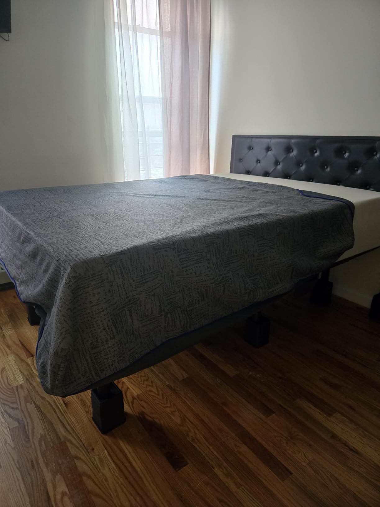 Marsail NS1 Massage Adjustable Base with Mattress Set, Queen Adjustable Bed Frame + 12-inch Cooling Gel Memory Foam Mattress, Dual Motor Bed Frame with Wireless Remote, CertiPUR-US Certified customer photo 2