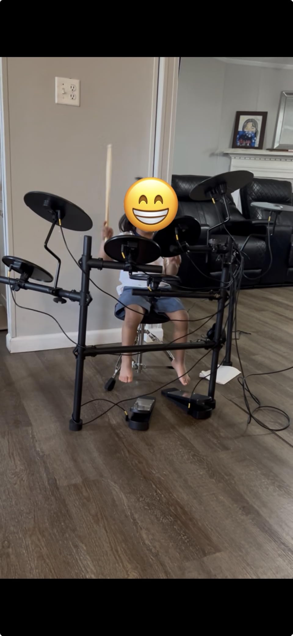 AODSK Electronic Drum Set With 4 Quiet Drum Pads,200 Sounds 20 Drum Kits customer photo 2