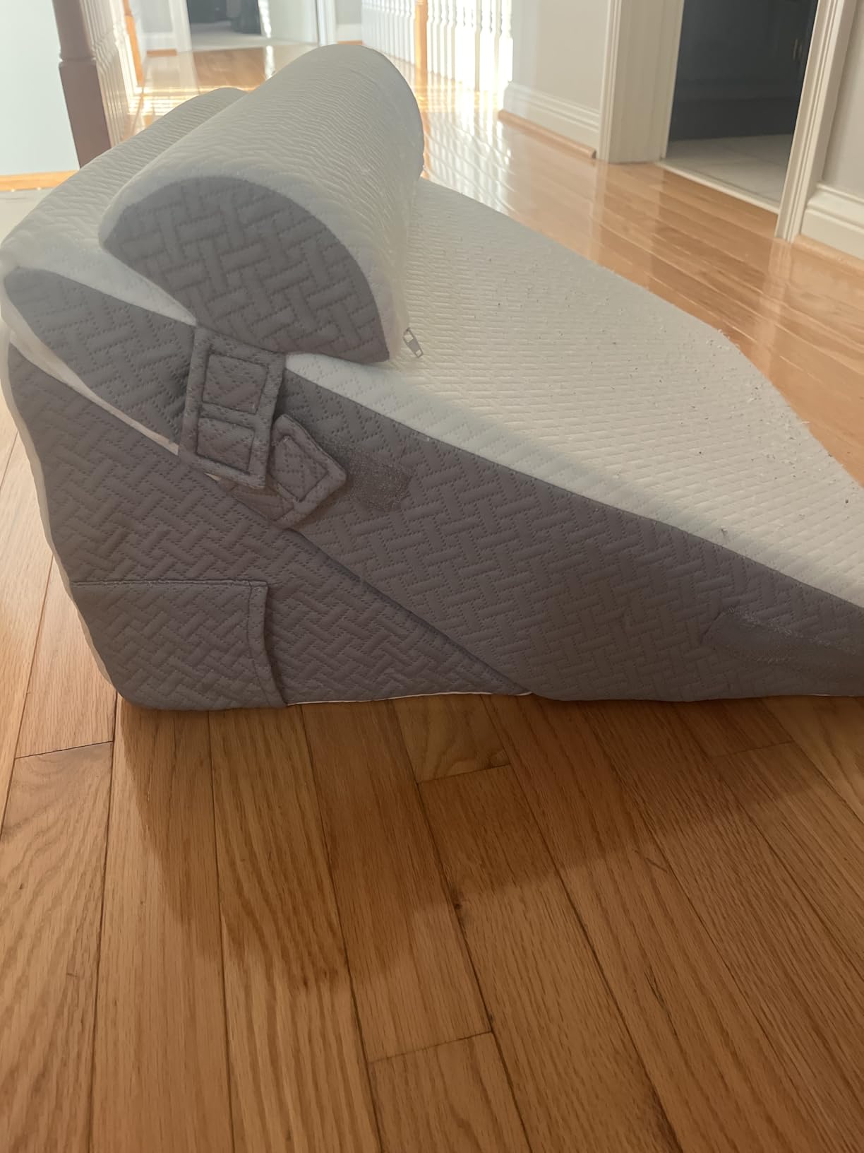 Sasttie Adjustable Wedge Pillow Set for After Surgery, Dark Grey & White | Bed Wedge Pillow Headboard with Memory Foam Neck Cushion, for Acid Reflux, Sleeping, Neck & Back Support customer photo 1