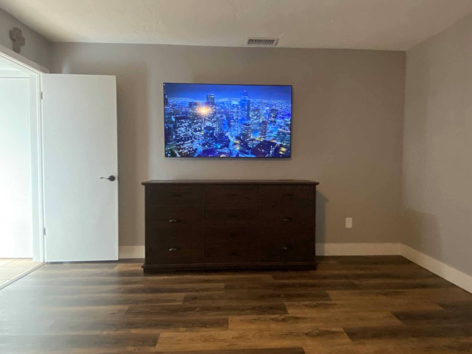 chartustriable 70inch Large Long Dresser w/Charging Station, 10 Drawer Dresser w/Deep Big Drawers, Wooden Chest of Drawers w/Power Outlet, Brown Dressers for Bedroom, Living Room, Entryway customer photo 2