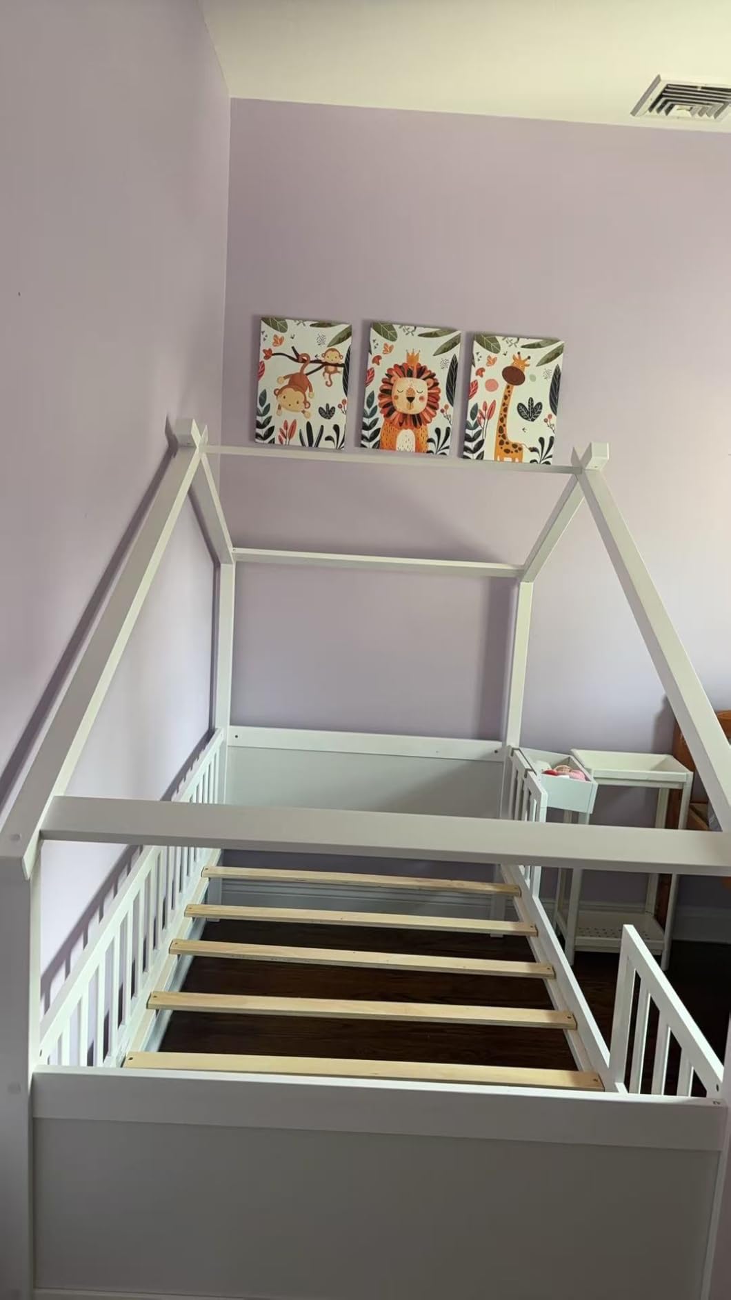 Giantex Twin House Bed with Drawers, Wooden Twin Bed Frame with Cube Storage & Fence Rails, Montessori Beds for Kids Boys, Girls, Bedroom, Living Room, No Box Spring Needed, Natural customer photo 2