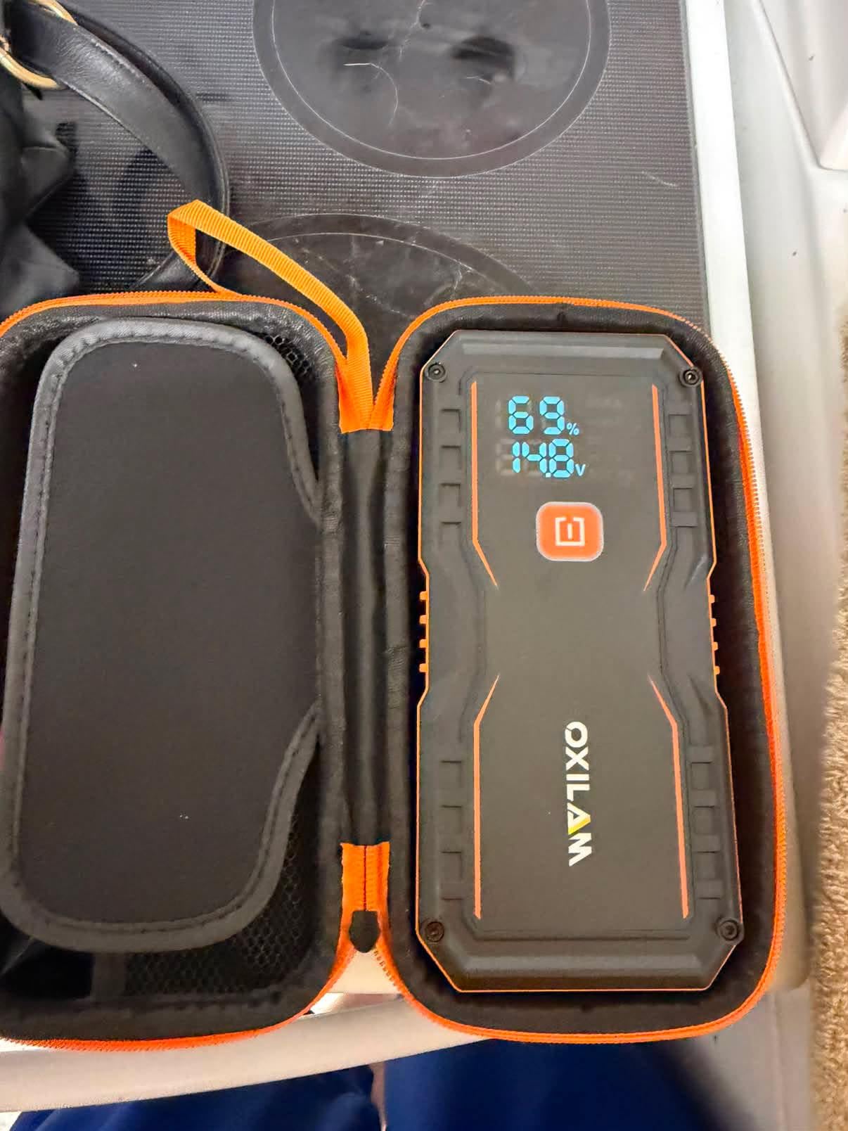 OXILAM 24000mAh Jump Starter for All Gas & Diesel Engines, 10000A Battery Jumper Starter Portable, 12V Jump Box with Quick Charger, Extended Jumper Cable, LED Display, USB, DC, Type C Port & LED Light customer photo 1