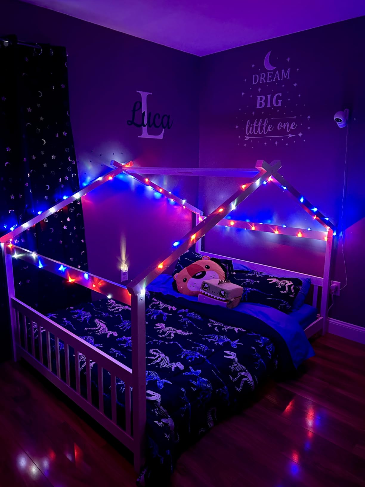 Giantex House Bed Twin, Solid Wood Kids House Bed with Roof, Headboard and Footboard, Low Floor Twin Bed Frame for Kids Teens Girls Boys, No Box Spring Needed, Natural customer photo 2