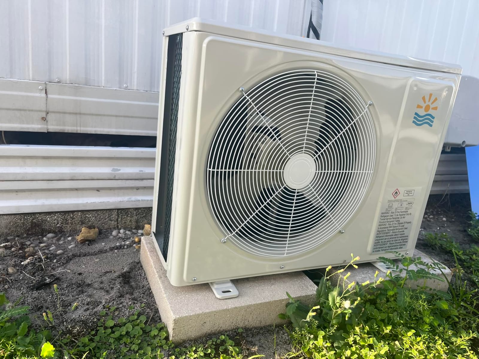 Rellytech Mini Split AC/Heating System, 18000 BTU, 19 SEER2 208-230V customer photo 2