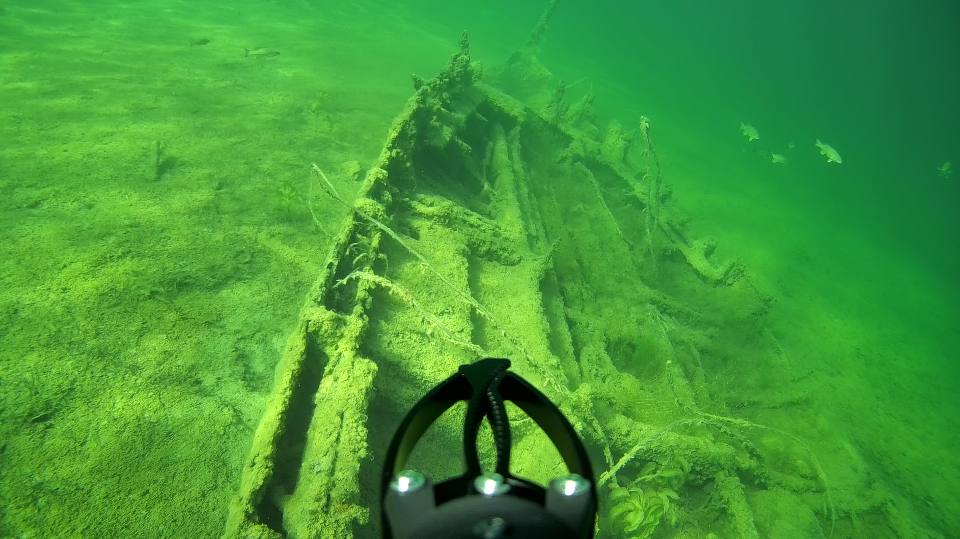 Underwater Drone, Mini S submarine drone with 4K+EIS Image Stabilization Camera for Real-Time Viewing Depth & Temperature Data, Direct-Connect Remote Controller, Dive to 330ft Underwater, Portable ROV (Grey) customer photo 2