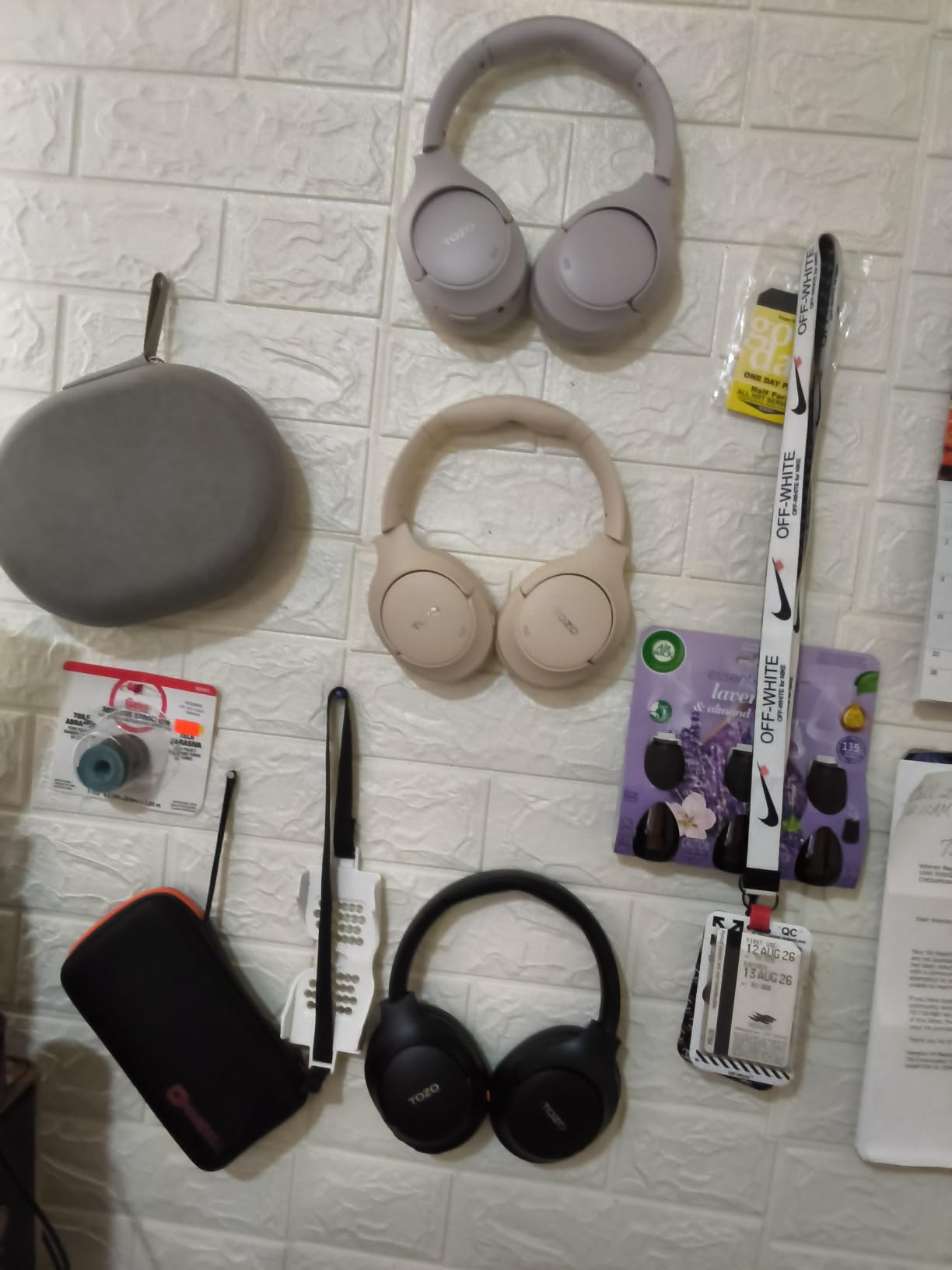 TOZO HT3 Hybrid Noise Cancelling Wireless Headphones, 90H Over Ear Headset customer photo 2
