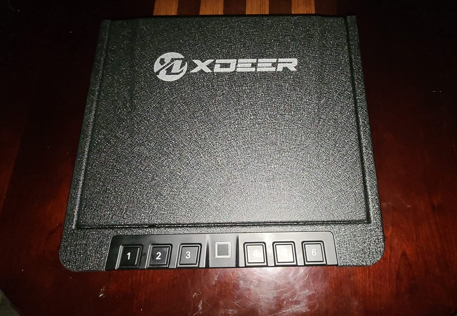 XDeer Biometric Gun Safe for Handgun, Slider Bedside Handgun Safe customer photo 2