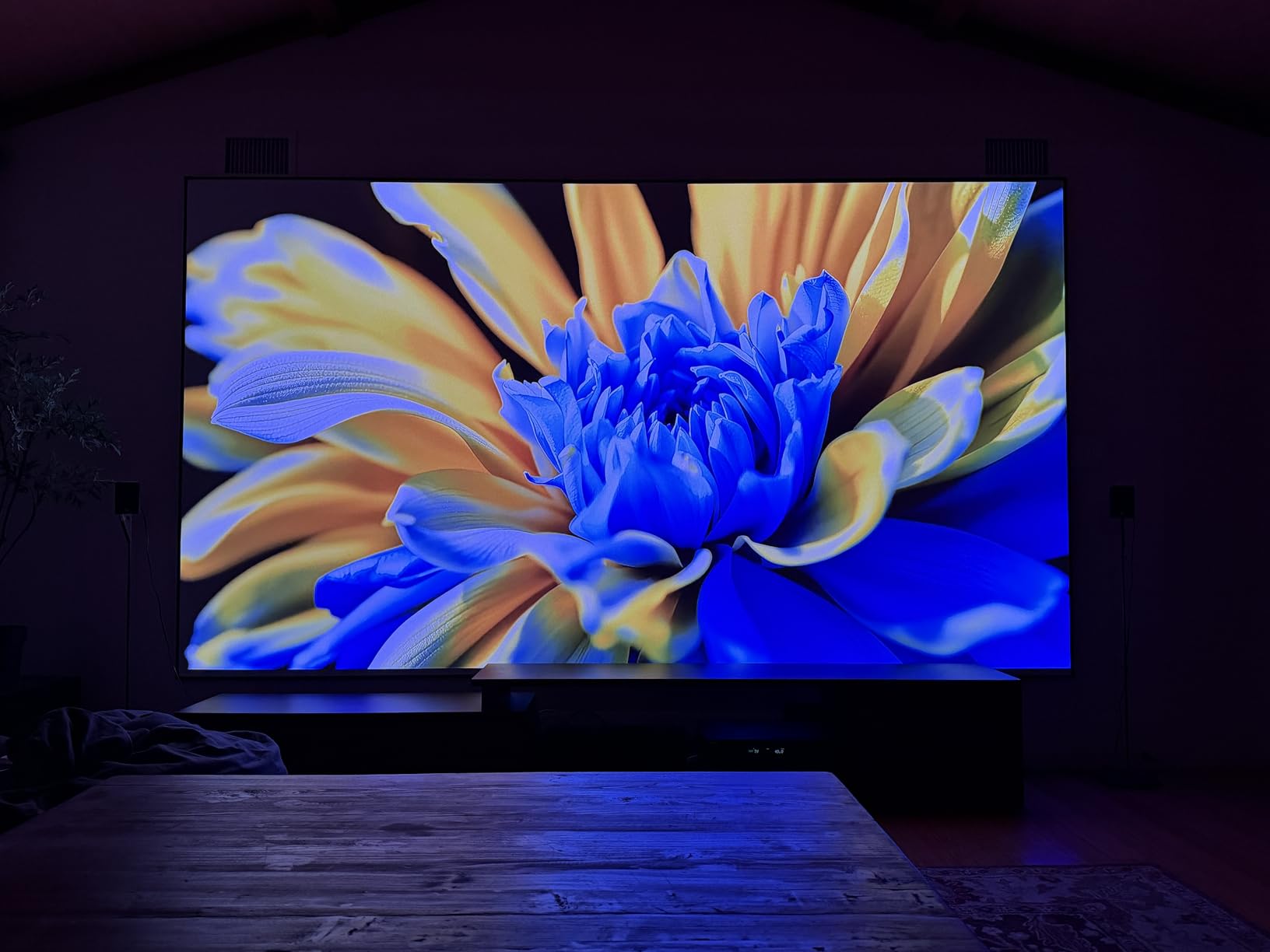 Valerion VisionMaster Max 4K Laser Projector, 3500 ISO Lumens, Anti-RBE, Speckle-Reduction, Flagship Black Level, 0.9–1.5:1 Optical Zoom, 300
