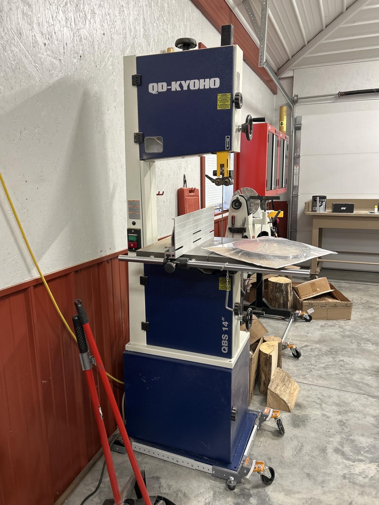 Band Saw, Portable 9-Inch Bandsaw for Woodworking, 2526 FPM Benchtop, 1/3 HP(output), 120 V 2.5-Amp Motor, Band Saws with Cast-Aluminum Worktable with Scale, Steel Bandsaws with Miter Gaug customer photo 2