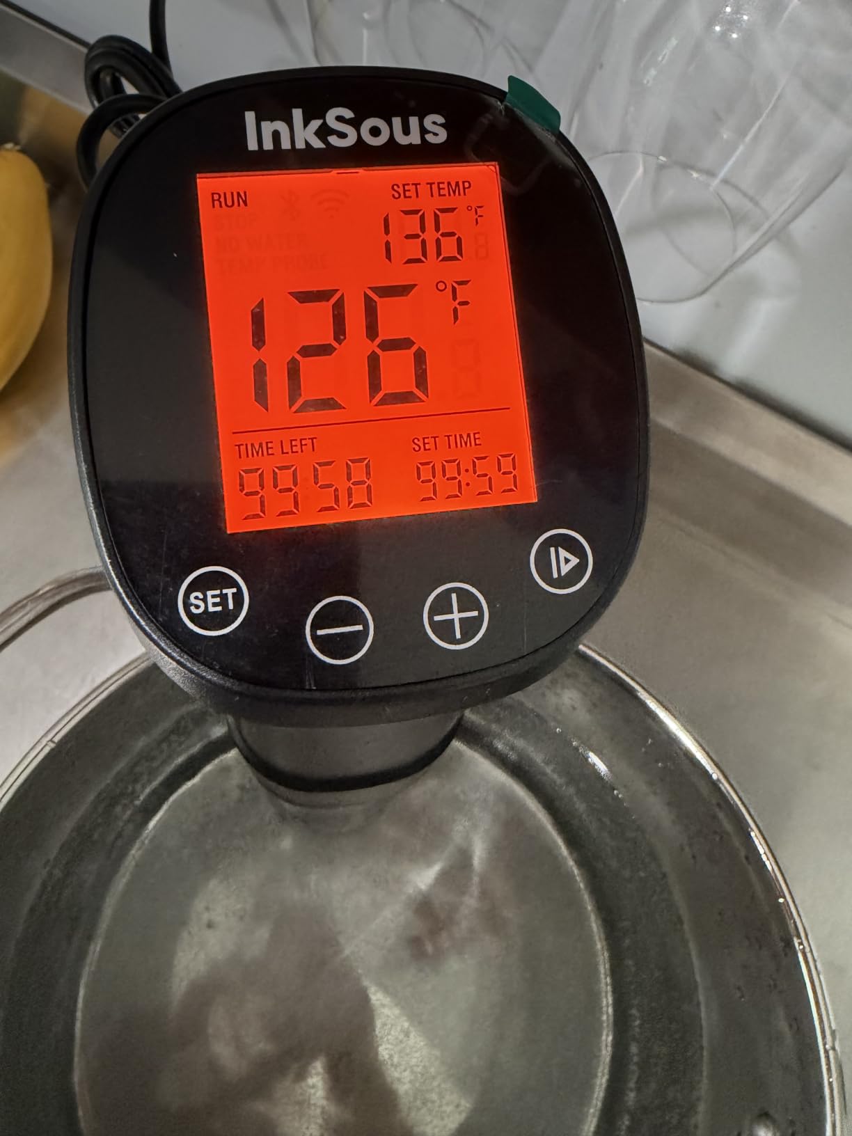 WiFi Sous Vide Cooker 2.4G, 1000W, APP Control, 1°F Accuracy | Sous Vide Machine ISSV-200-W with 18 Preset Recipes, 100-Hour Timer, Temperature Calibration&Alarm, Ultra-Quiet Fast Heating customer photo 1