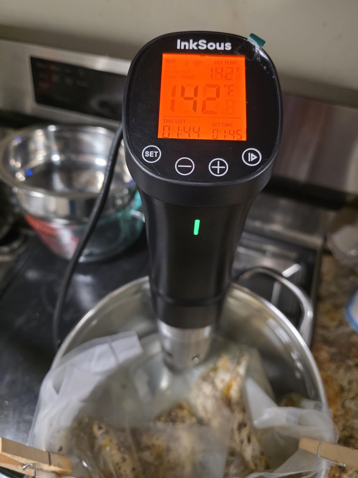WiFi Sous Vide Cooker 2.4G, 1000W, APP Control, 1°F Accuracy | Sous Vide Machine ISSV-200-W with 18 Preset Recipes, 100-Hour Timer, Temperature Calibration&Alarm, Ultra-Quiet Fast Heating customer photo 2