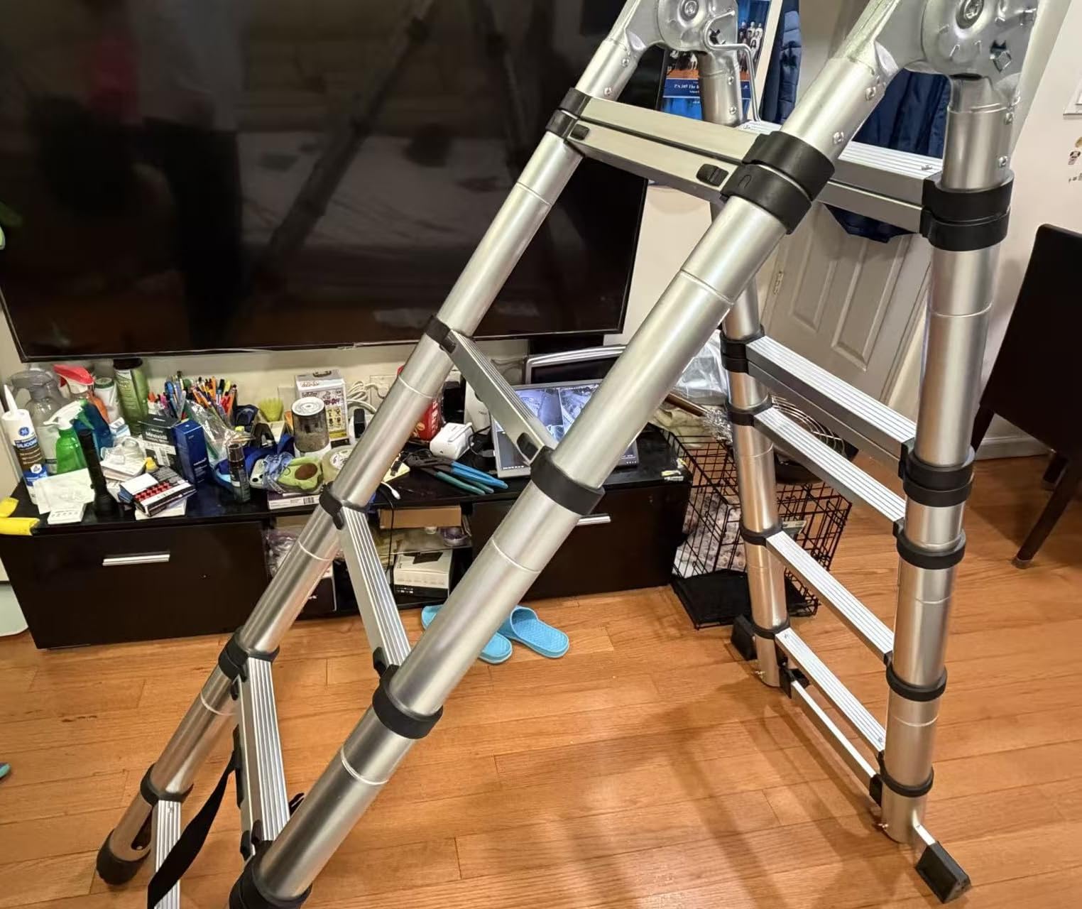 Telescoping Ladder with Hooks, 16.5 FT, 300 lb Capacity, Silver customer photo 1